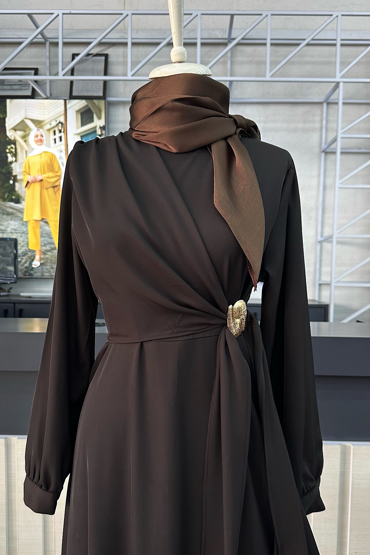 Toka Detaylı Elbise KahverengiDubaiShowroomELBİSELER03012