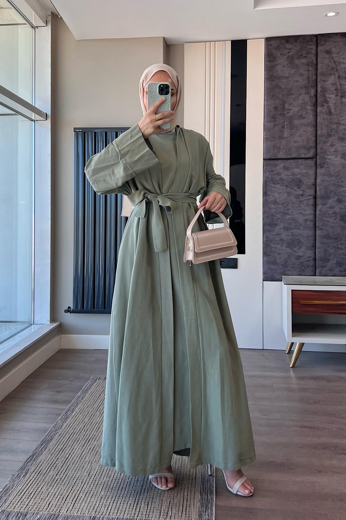 İçi Sıfır Kol İkili Abaya Takım YeşilDubaiShowroomELBİSELER049190-yşl