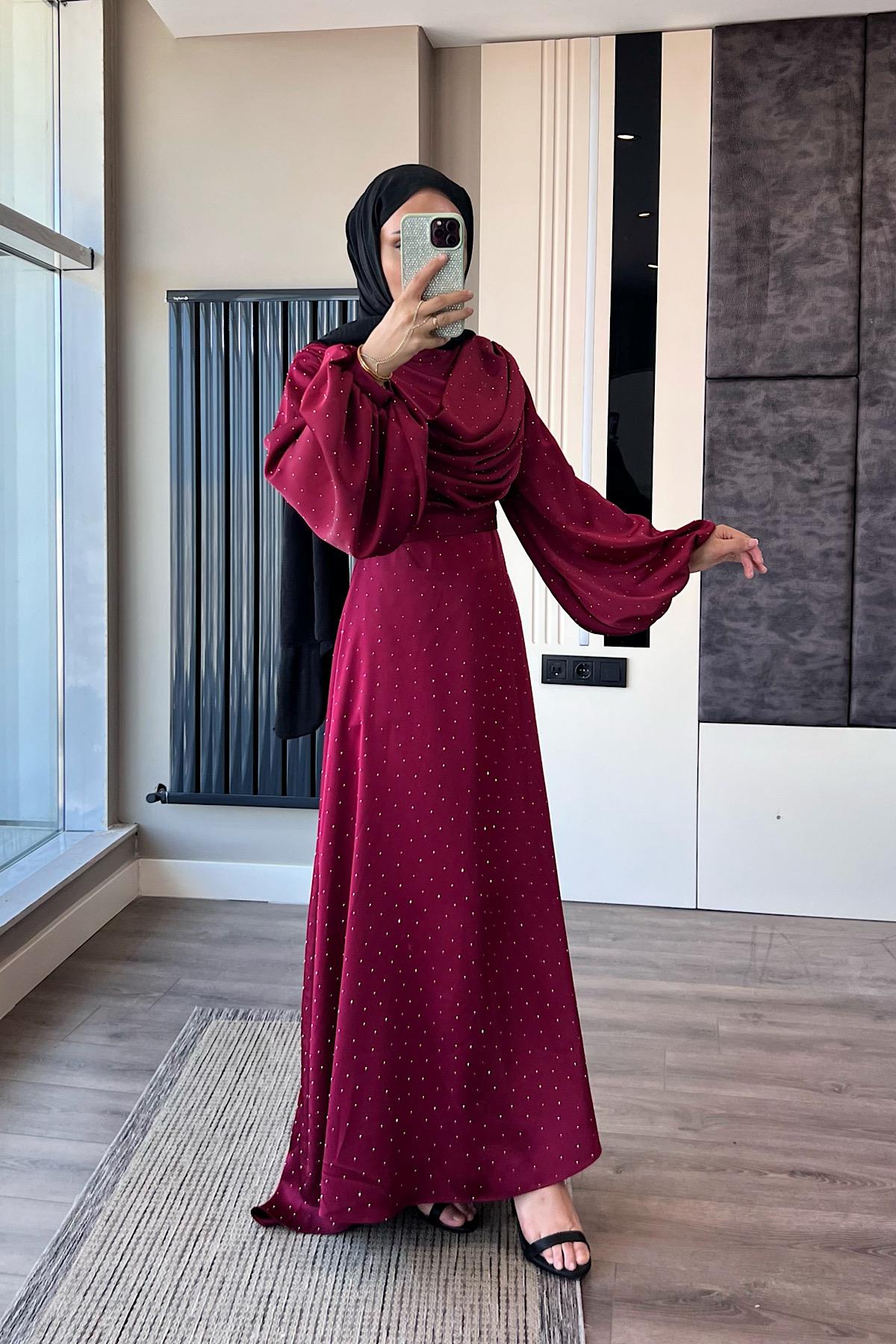 Degaje Yaka Taşlı Saten Elbise BordoDubaiShowroomELBİSELER5100-BRD