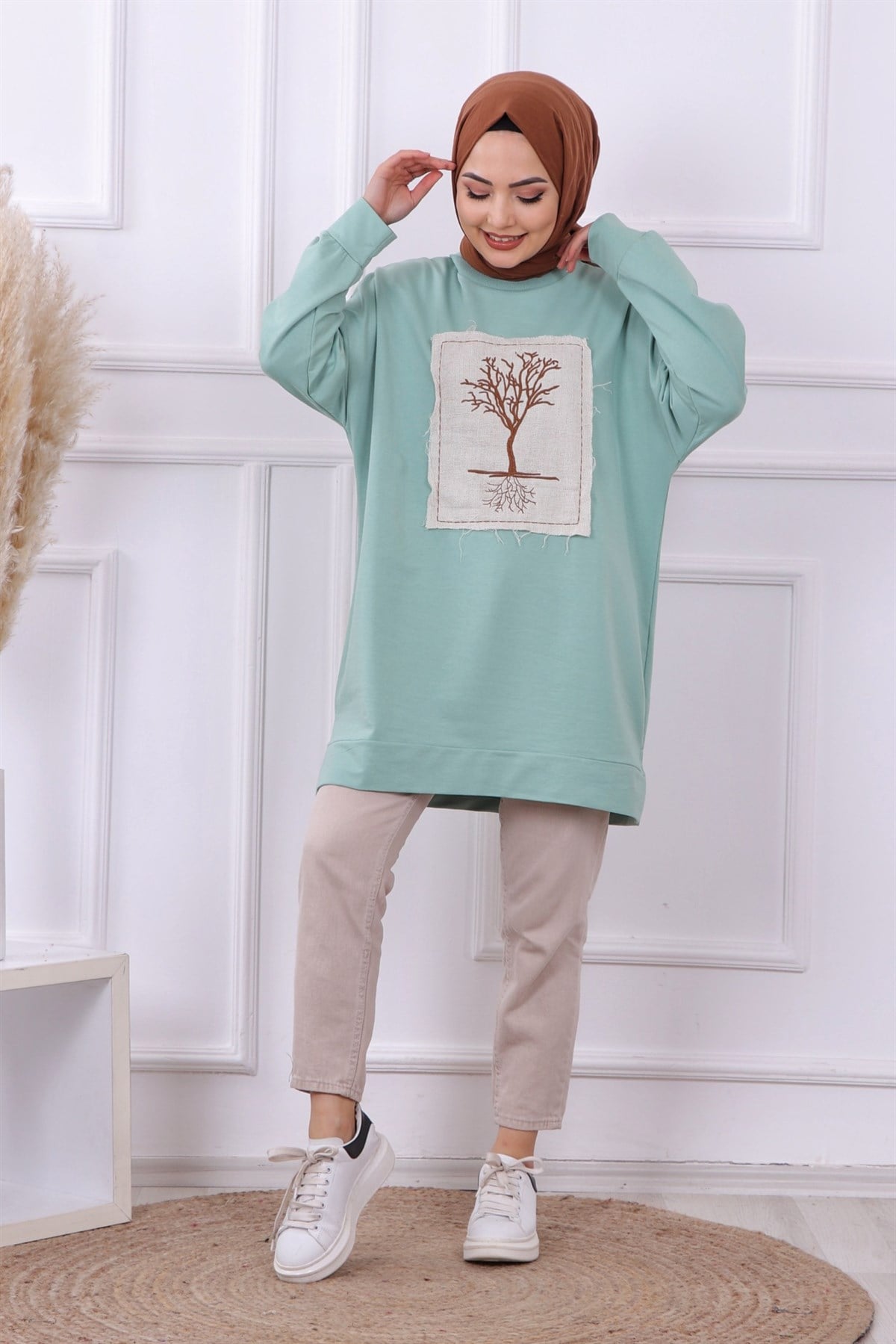 ağaç nakışlı sweat yeşil