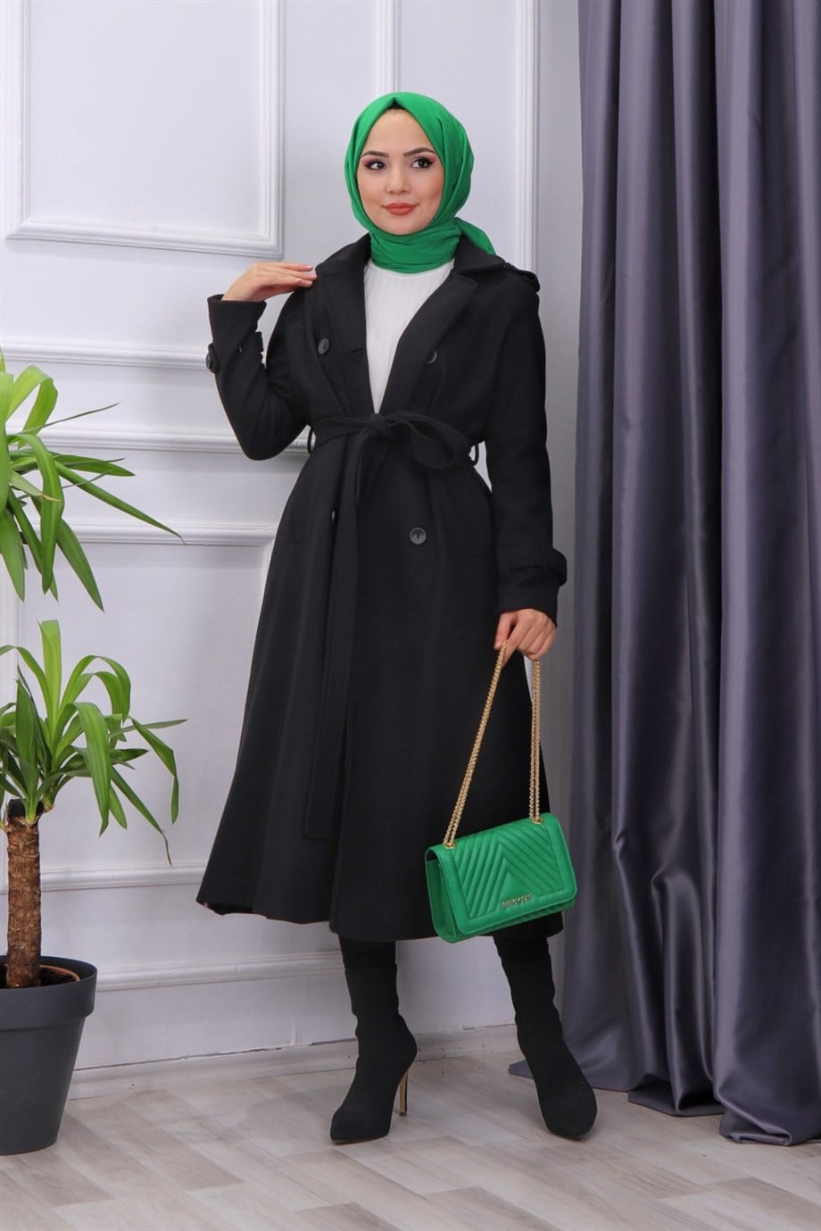 ASTARLI KAŞE SİYAH