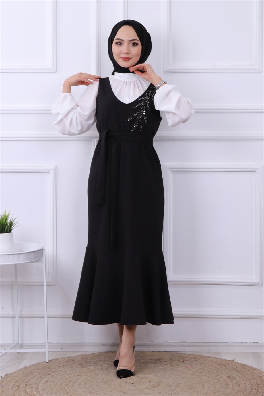 BONCUK İŞLEMELİ JİLE SİYAH