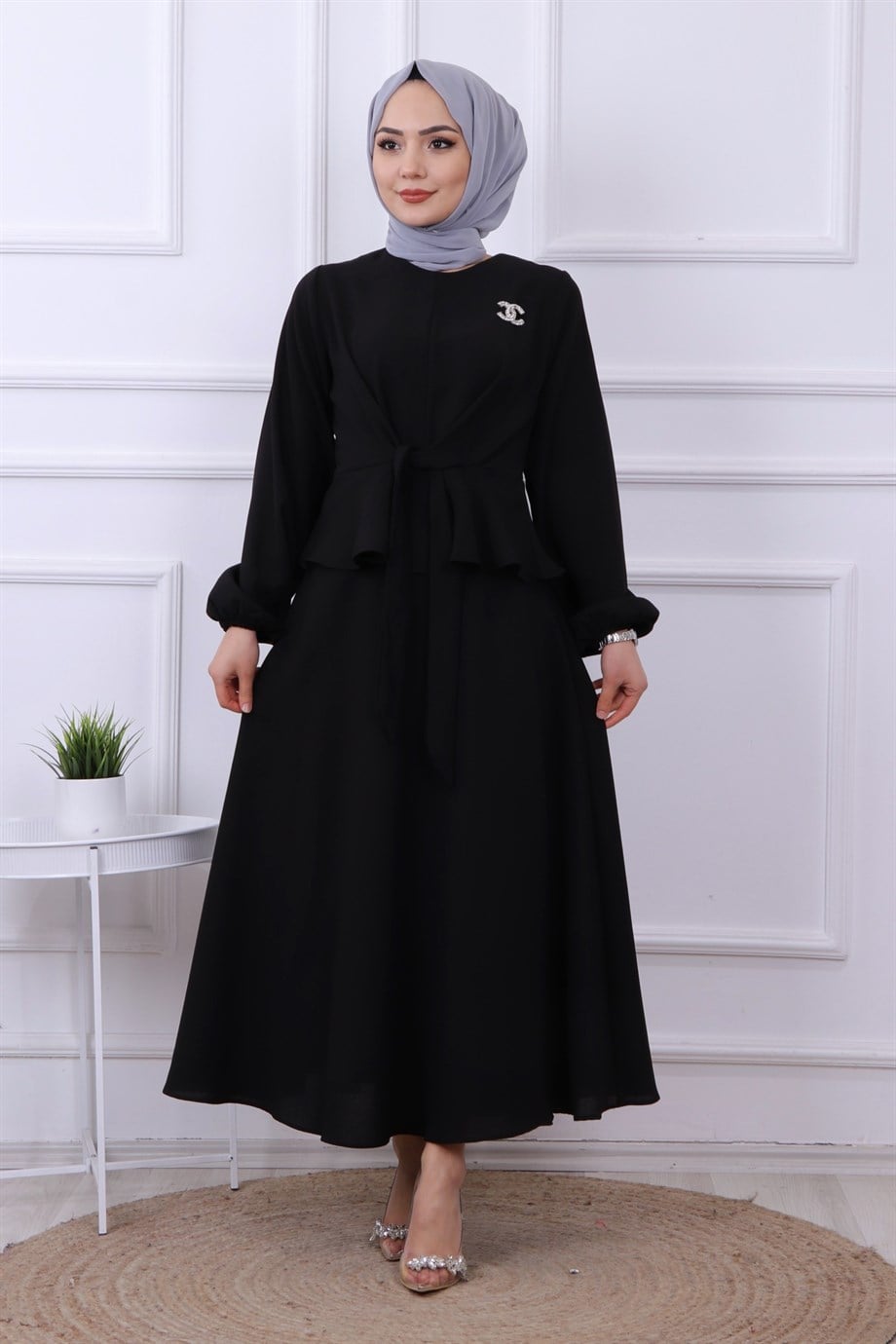 BROŞ DETAYLI TAKIM SİYAH