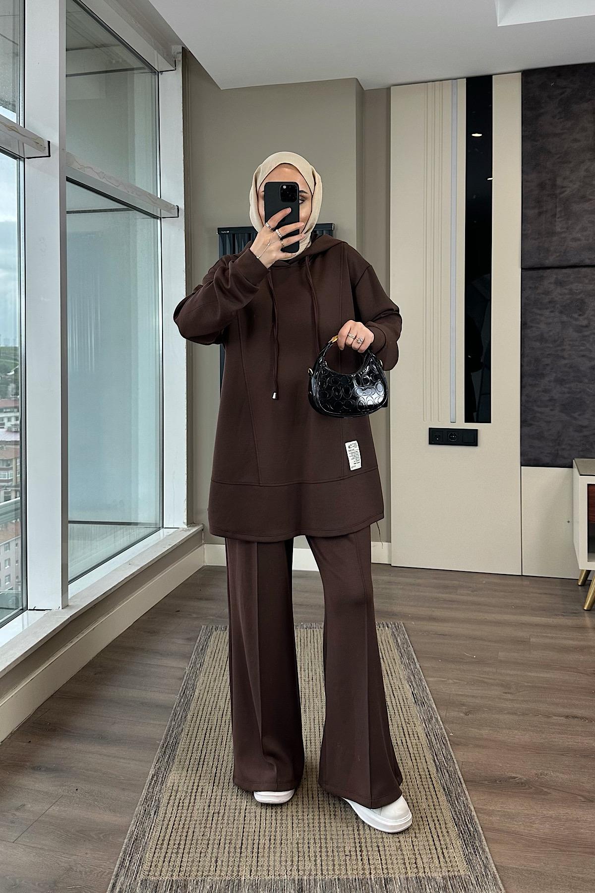 Kapüşonlu Takım Kahverengi DubaiShowroomTAKIM43003-KHVRENGİ