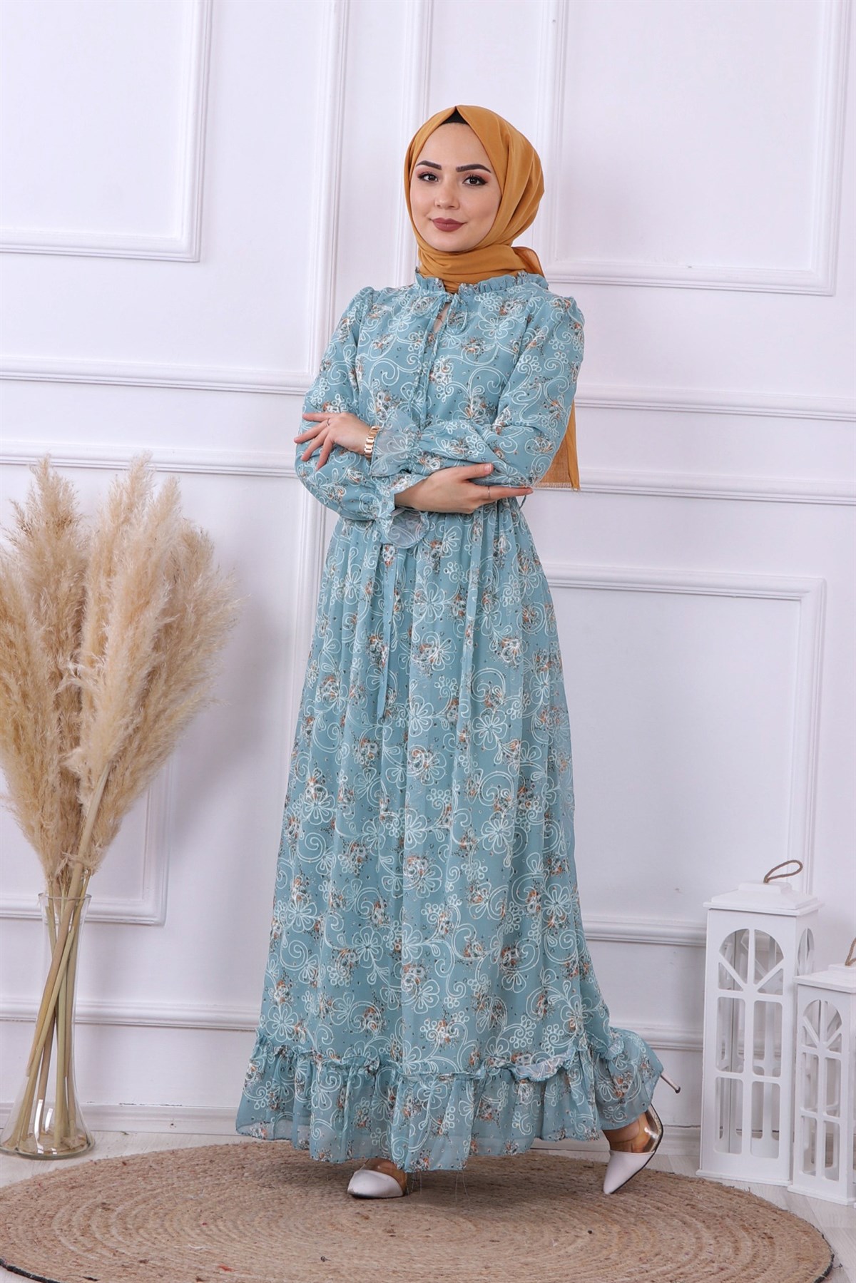 çiçek desenli elbise 