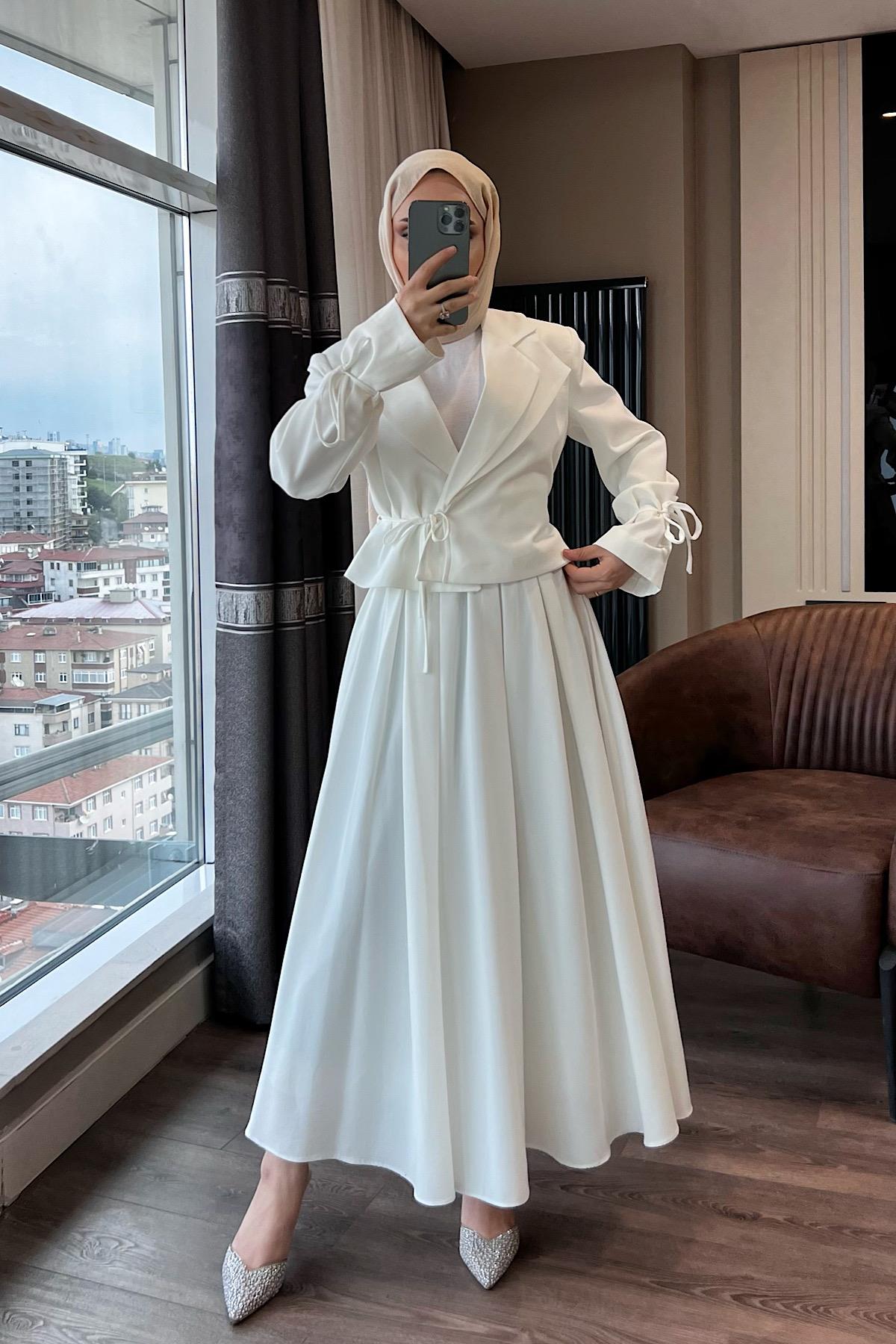 Çift Yakalı Takım Beyaz