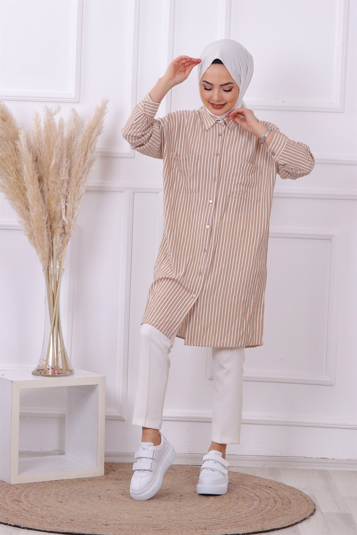 ÇİZGİLİ ÖNDEN CEPLİ TUNİK KOYU KREM