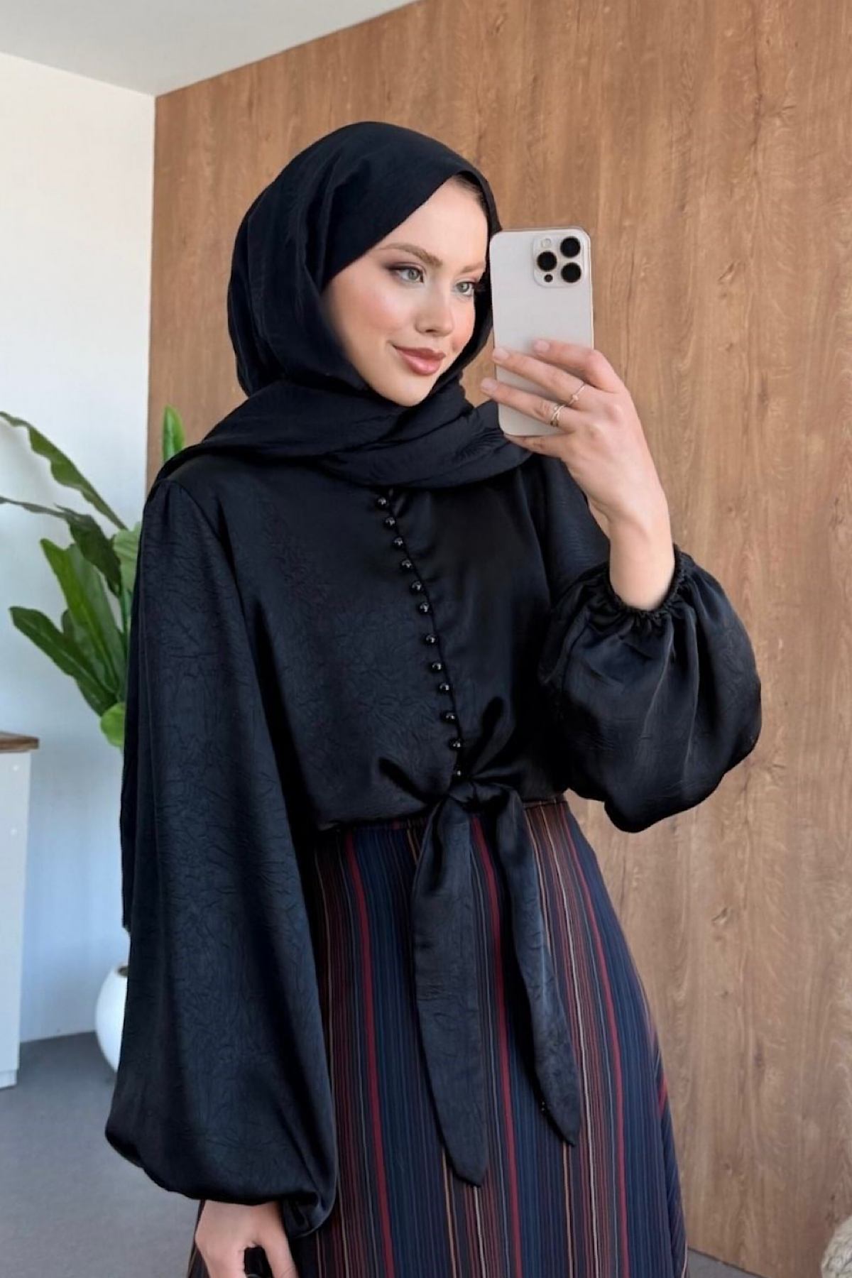 Balon Kol Saten Gömlek siyahDubaiShowroomÜST GİYİM01185