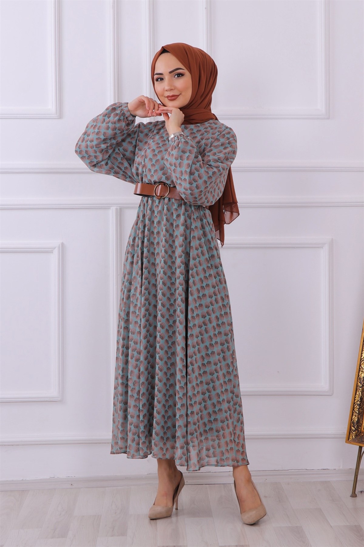 DESENLİ KEMERLİ ŞİFON ELBİSE YEŞİL