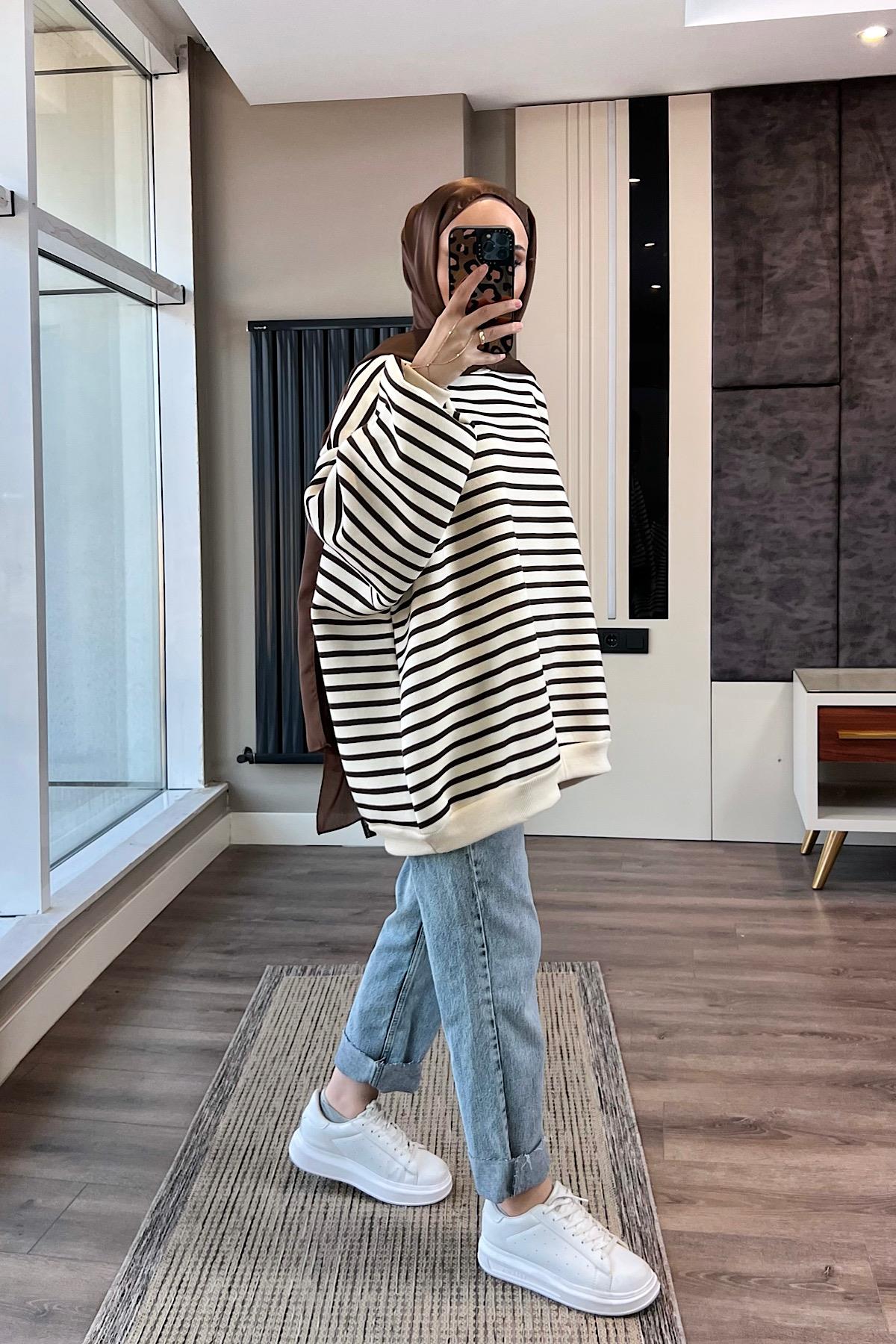 Çizgili Üç İplik Kumaş Sweat KahverengiDubaiShowroomSWEAT30891