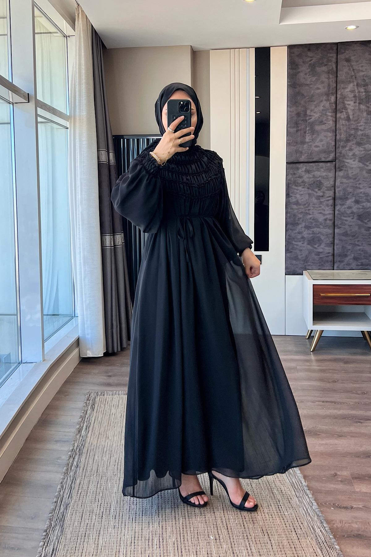 Yakası ve Kolu Lastikli Şifon Elbise SiyahDubaiShowroomELBİSELER01084