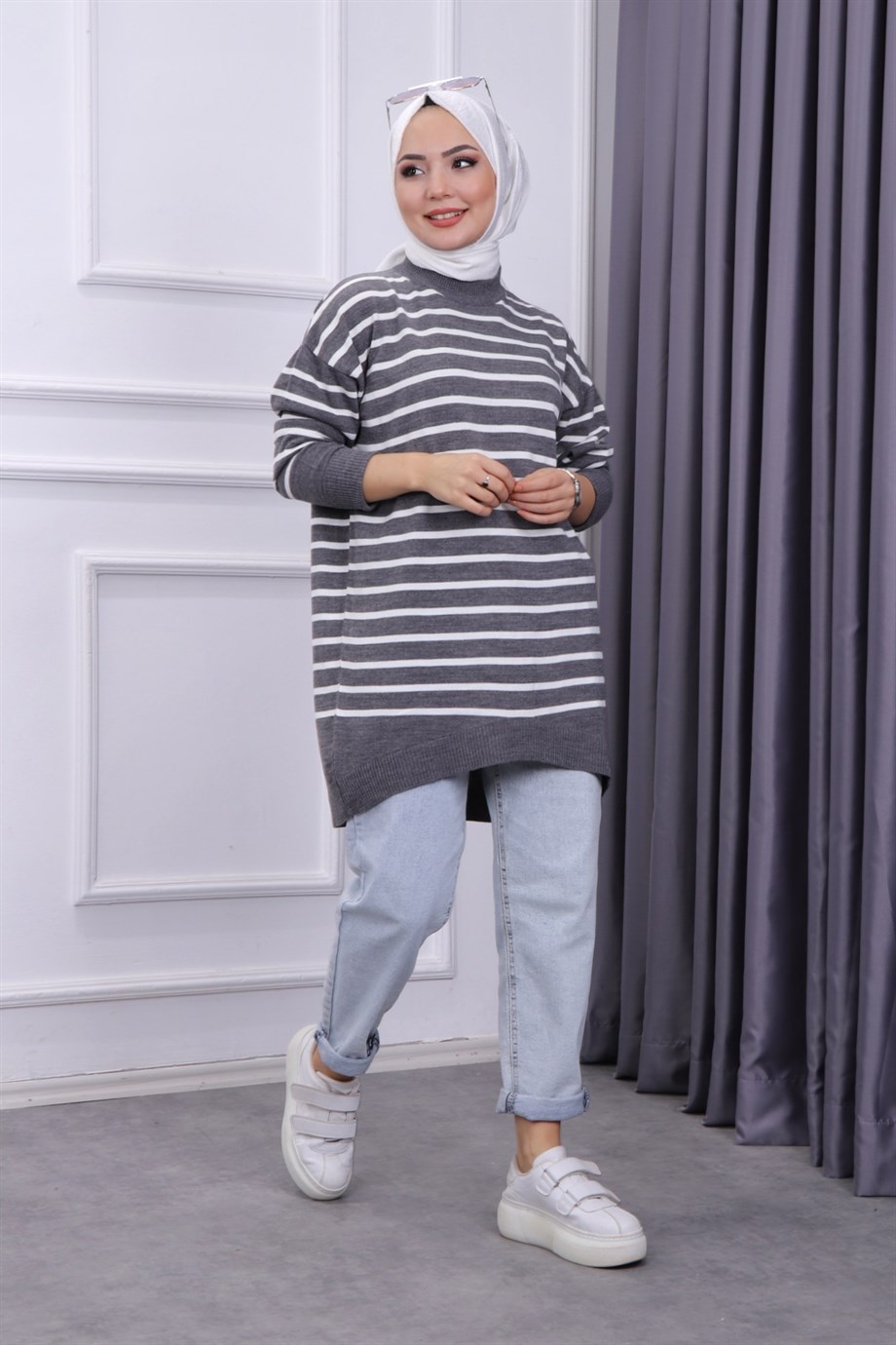 GRİ BEYAZ ÇİZGİLİ TRİKO TUNİK 