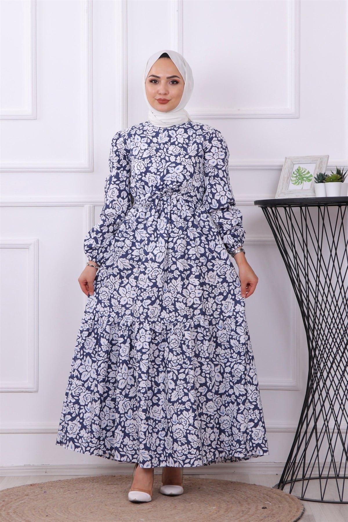 GÜL DESENLİ ELBİSE LACİVERT