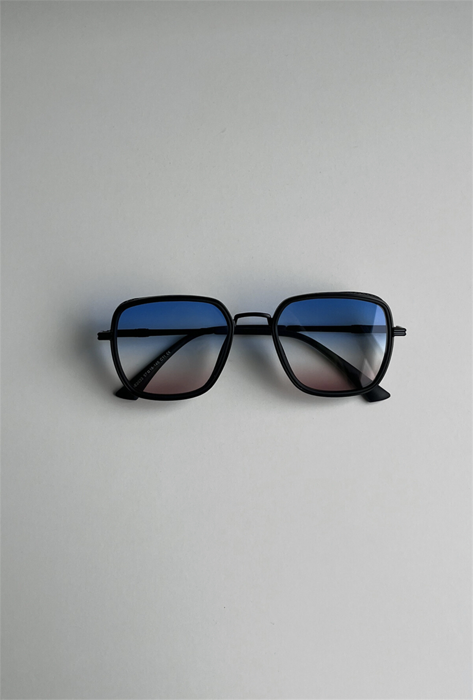 Hole gözlük mavi degrade