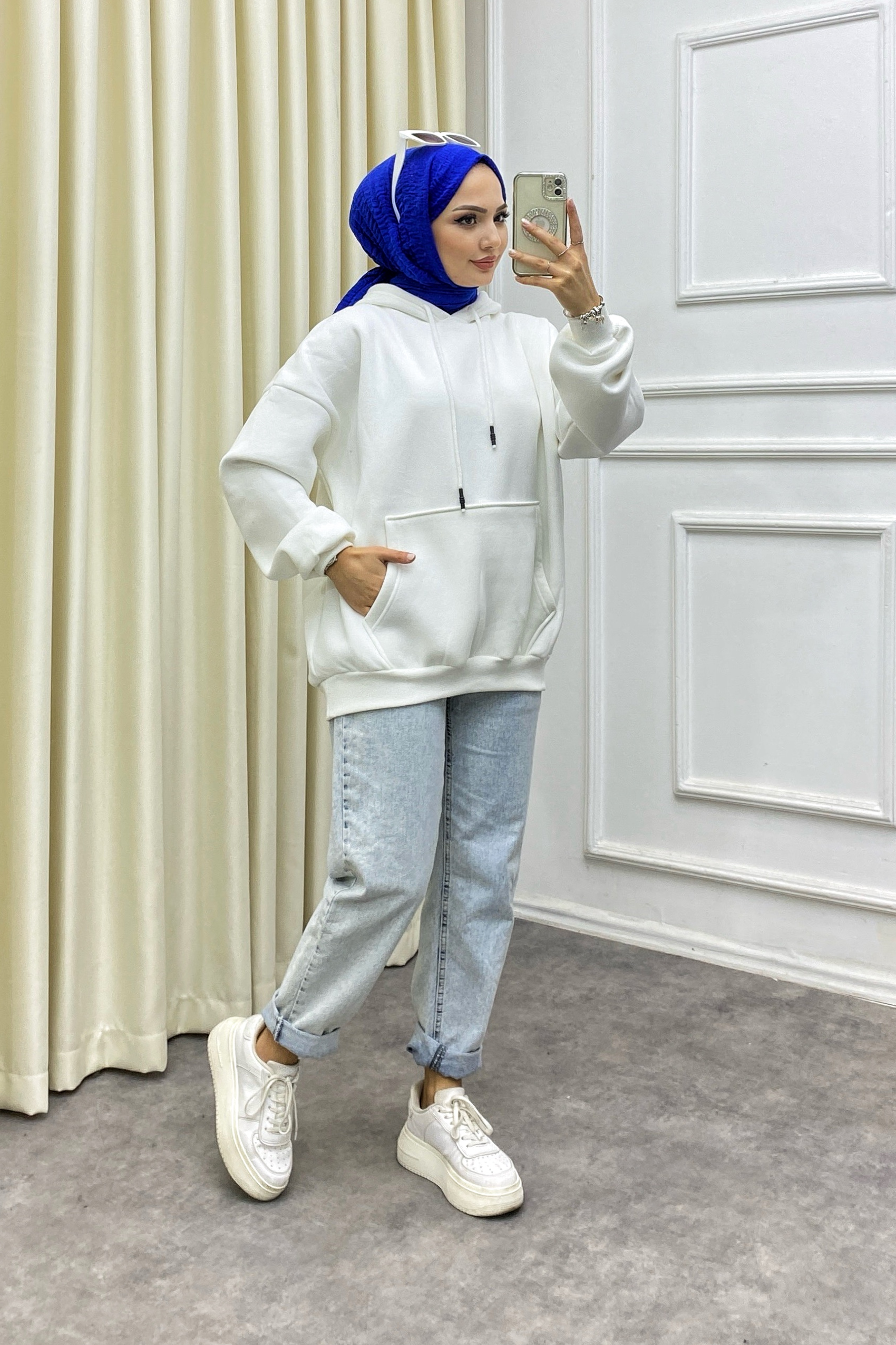 İçi şardonlu sweat beyaz
