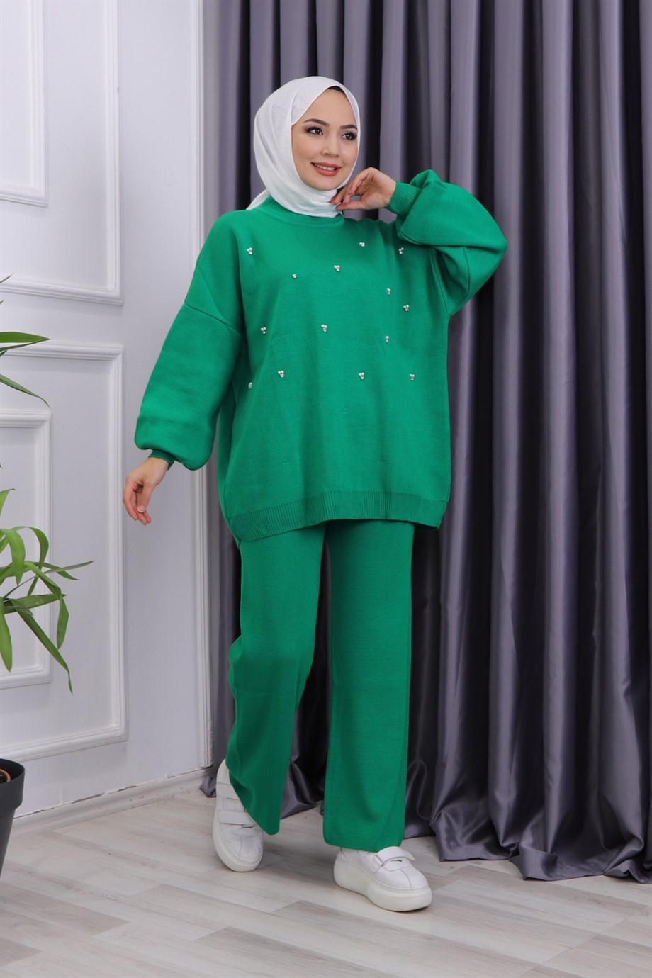 İNCİLİ TAKIM YEŞİL