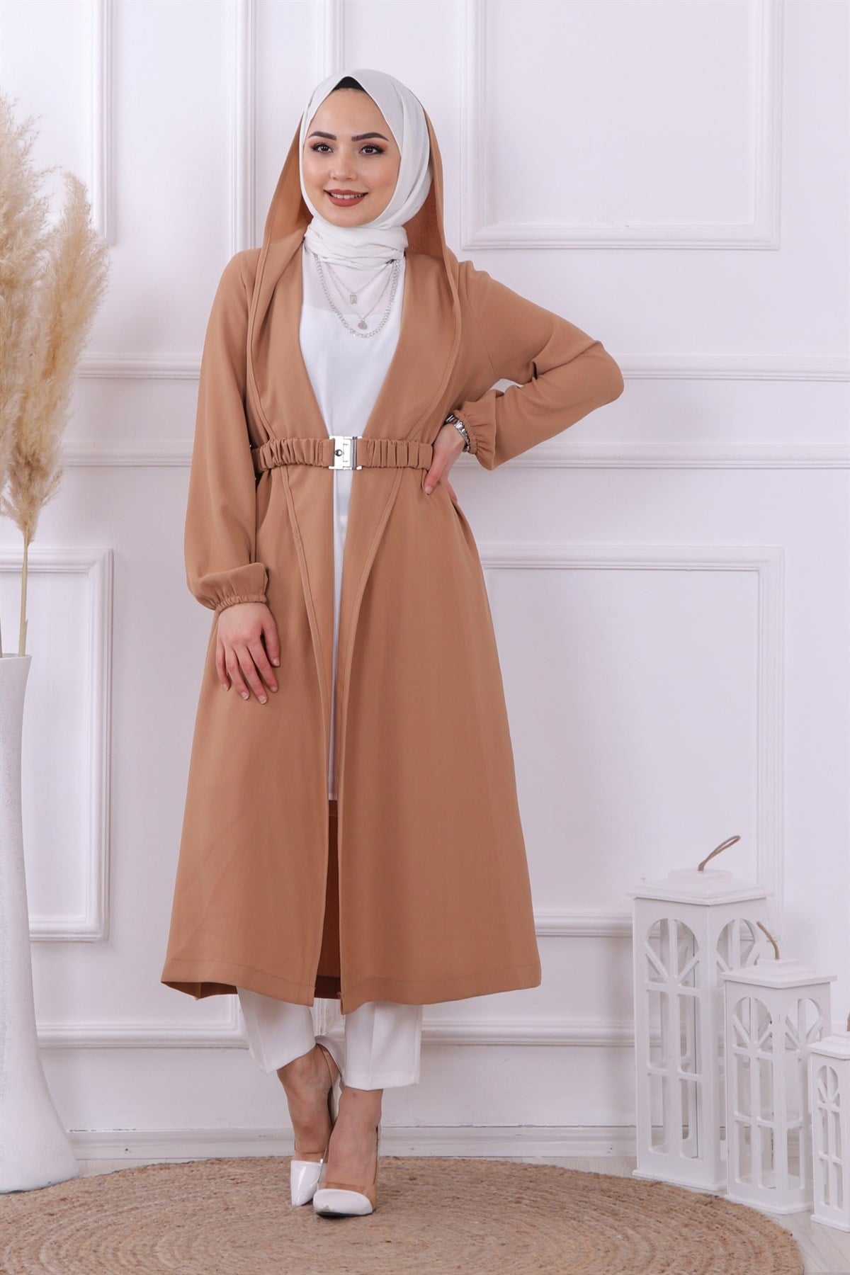 Kapşonlu kap camel