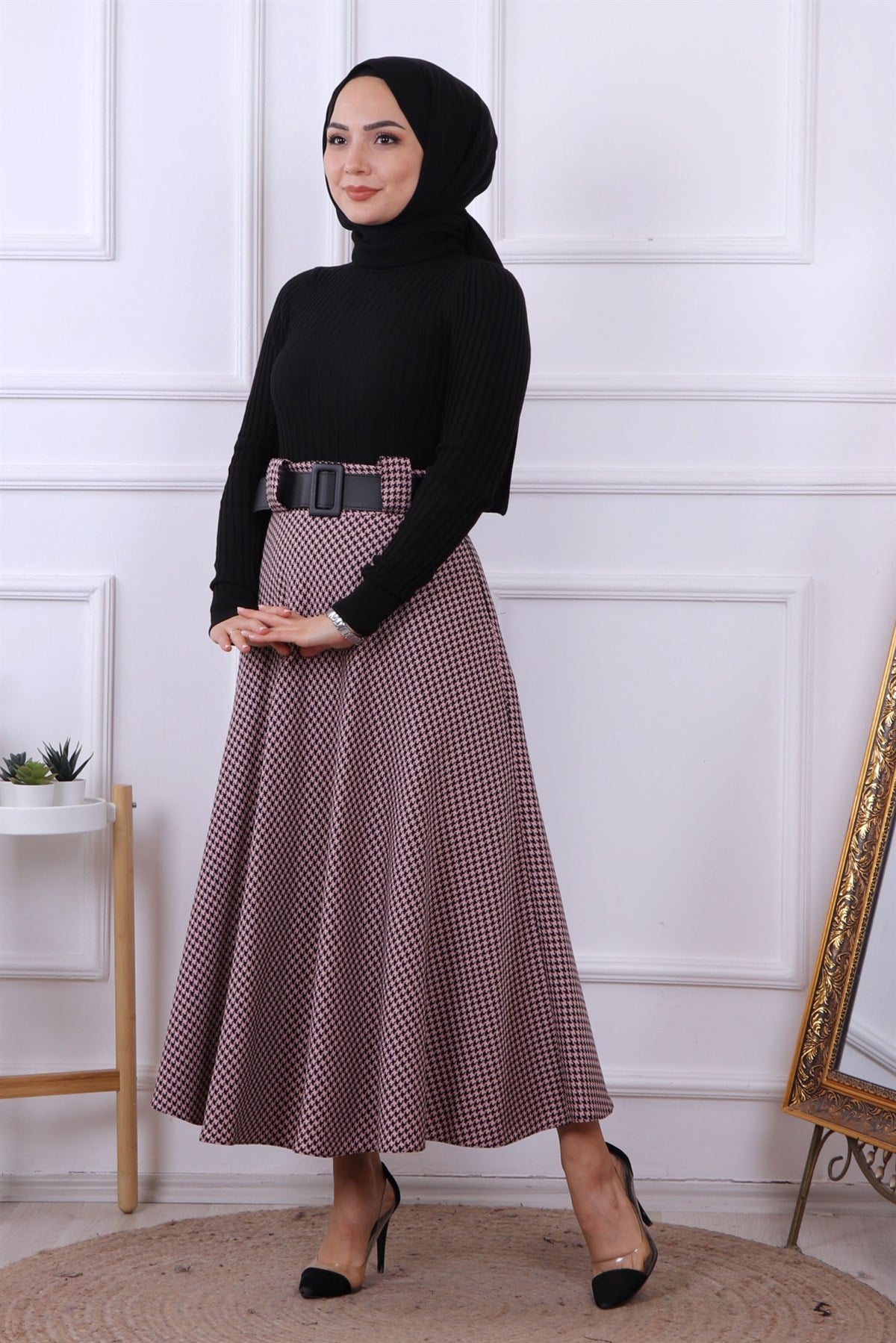 KAZ AYAĞI DESEN KEMERLİ ETEK