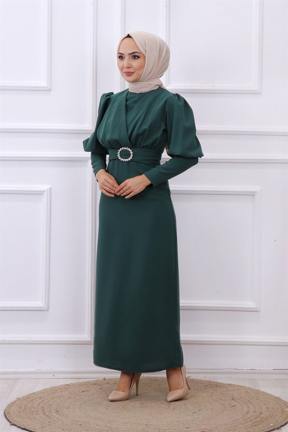 KEMERİ TOKA DETAYLI ELBİSE YEŞİL