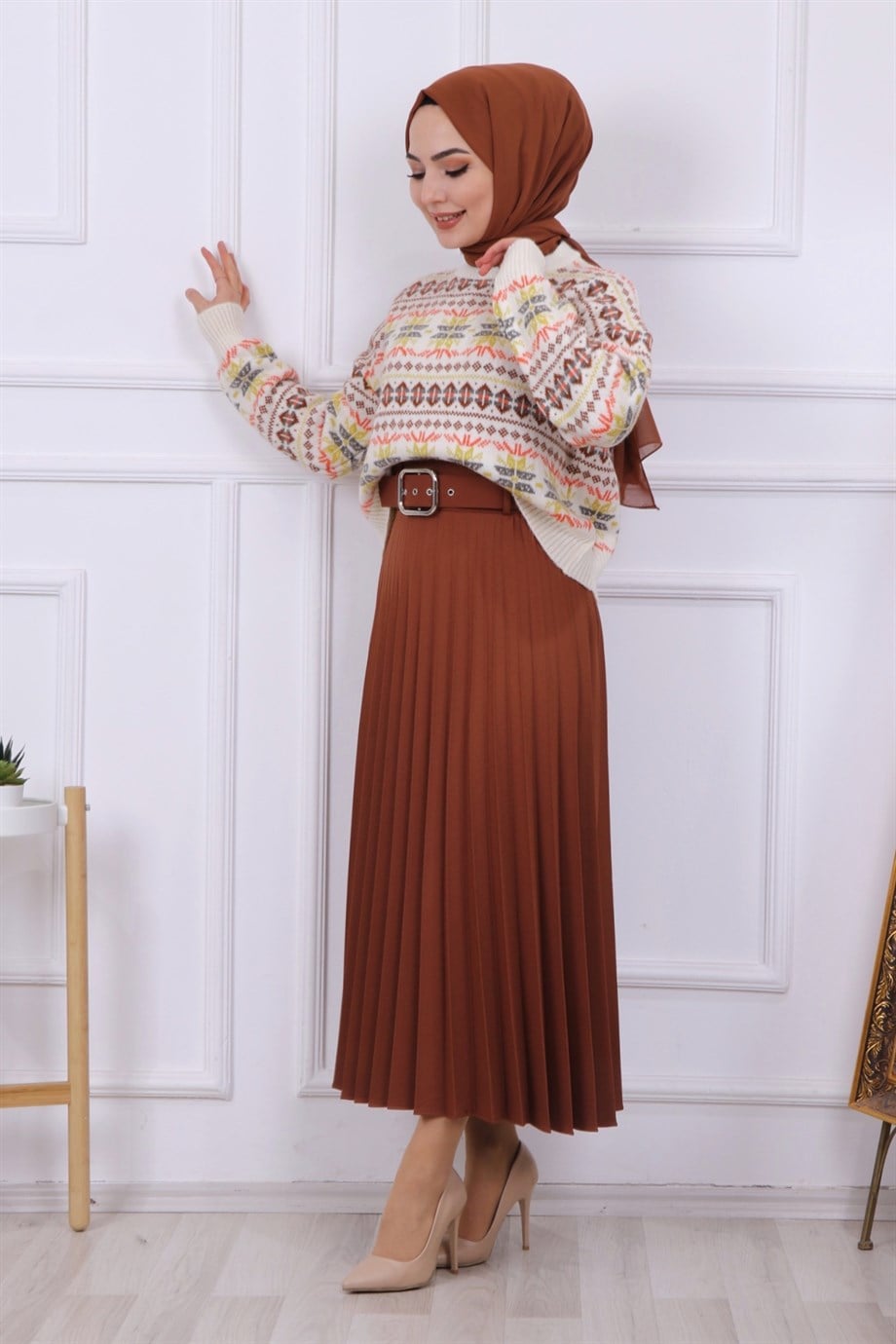 KEMERLİ PLİSELİ ETEK TABA