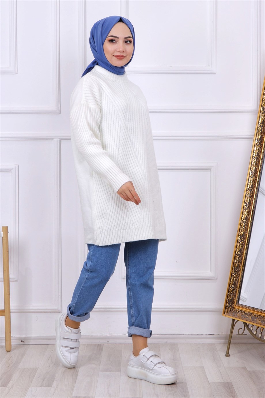 KENDİNDEN DESENLİ TUNİK BEYAZ