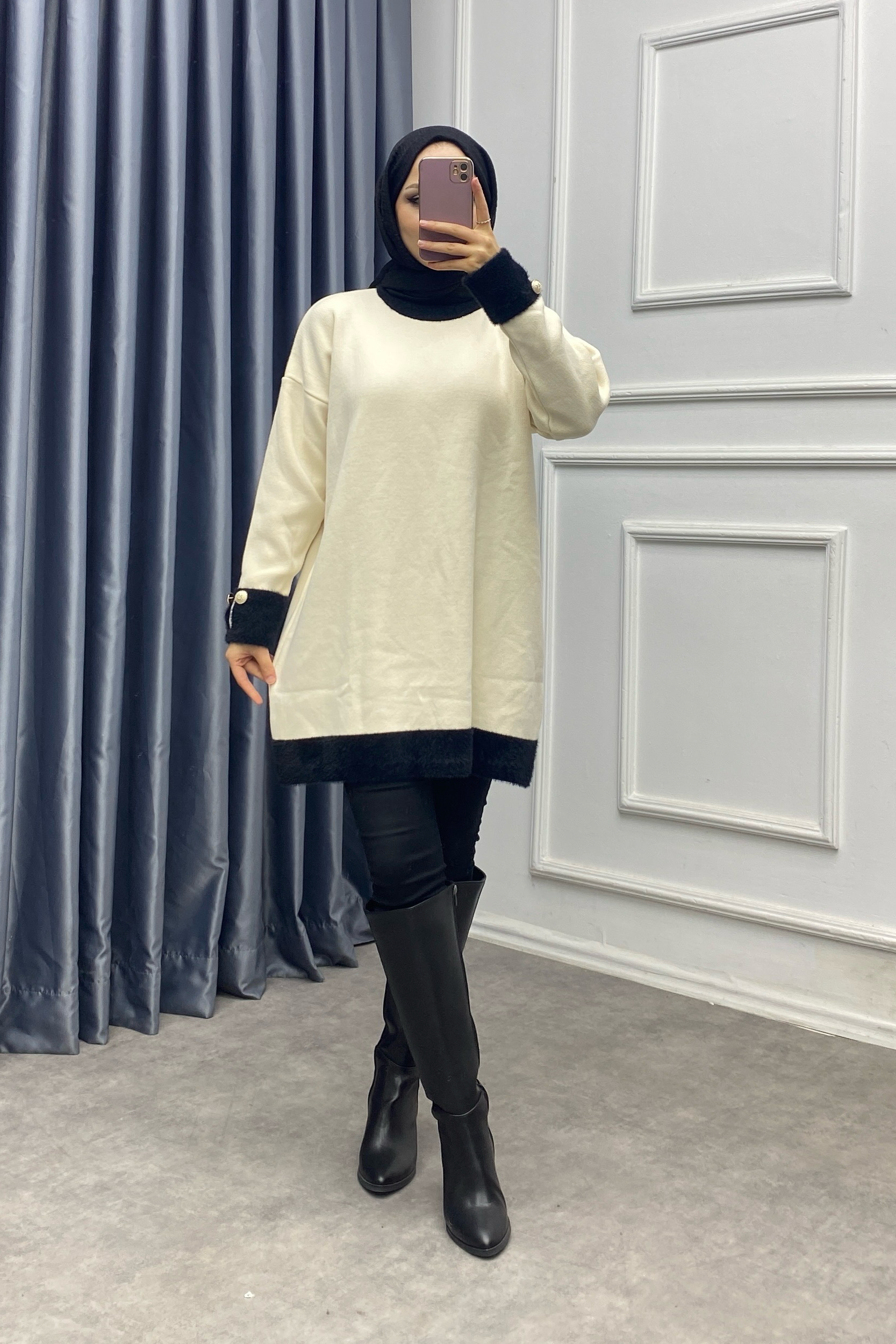 Kolu ve yakası peluş tunik 