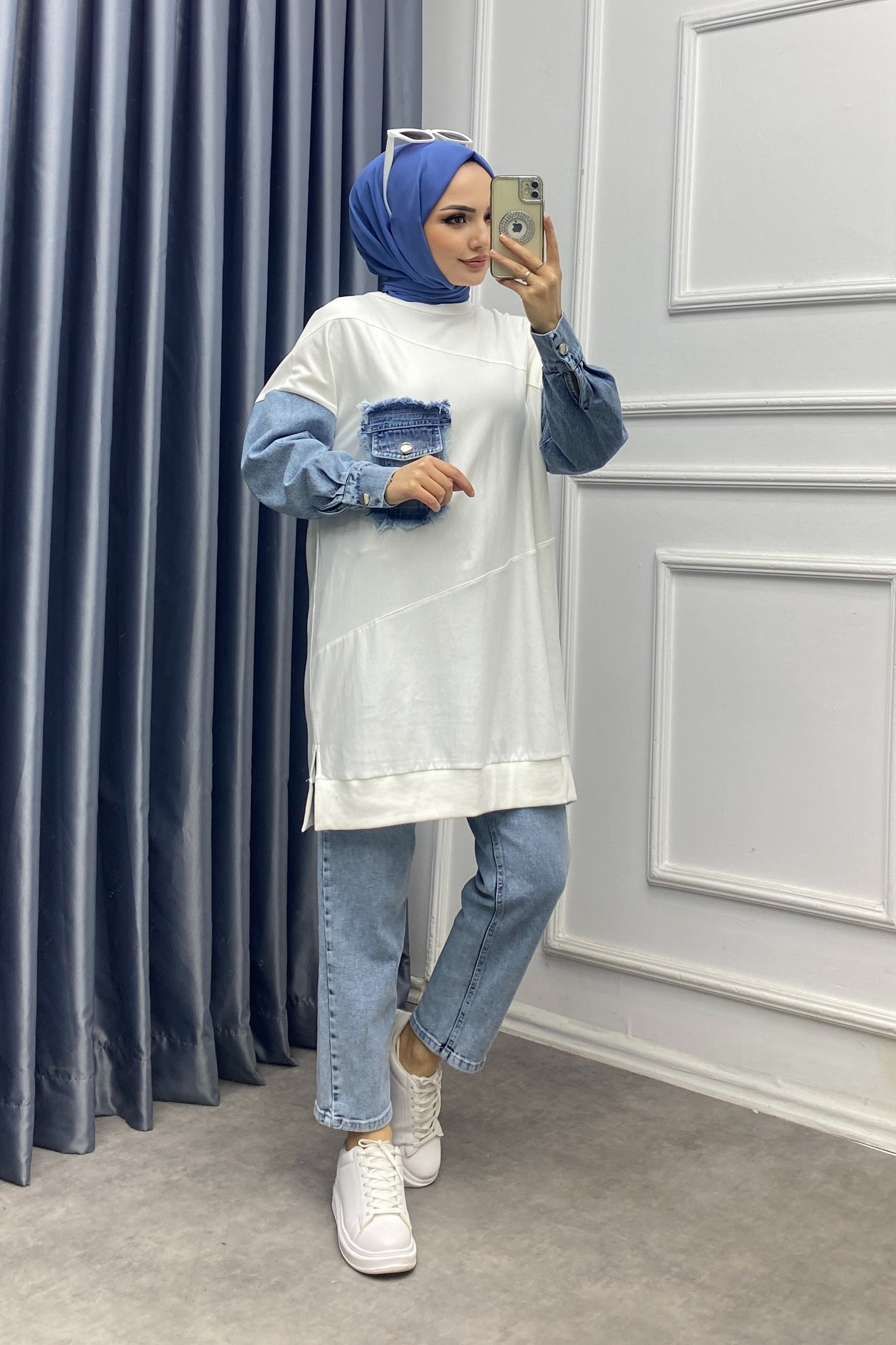 Kot detaylı sweat beyaz