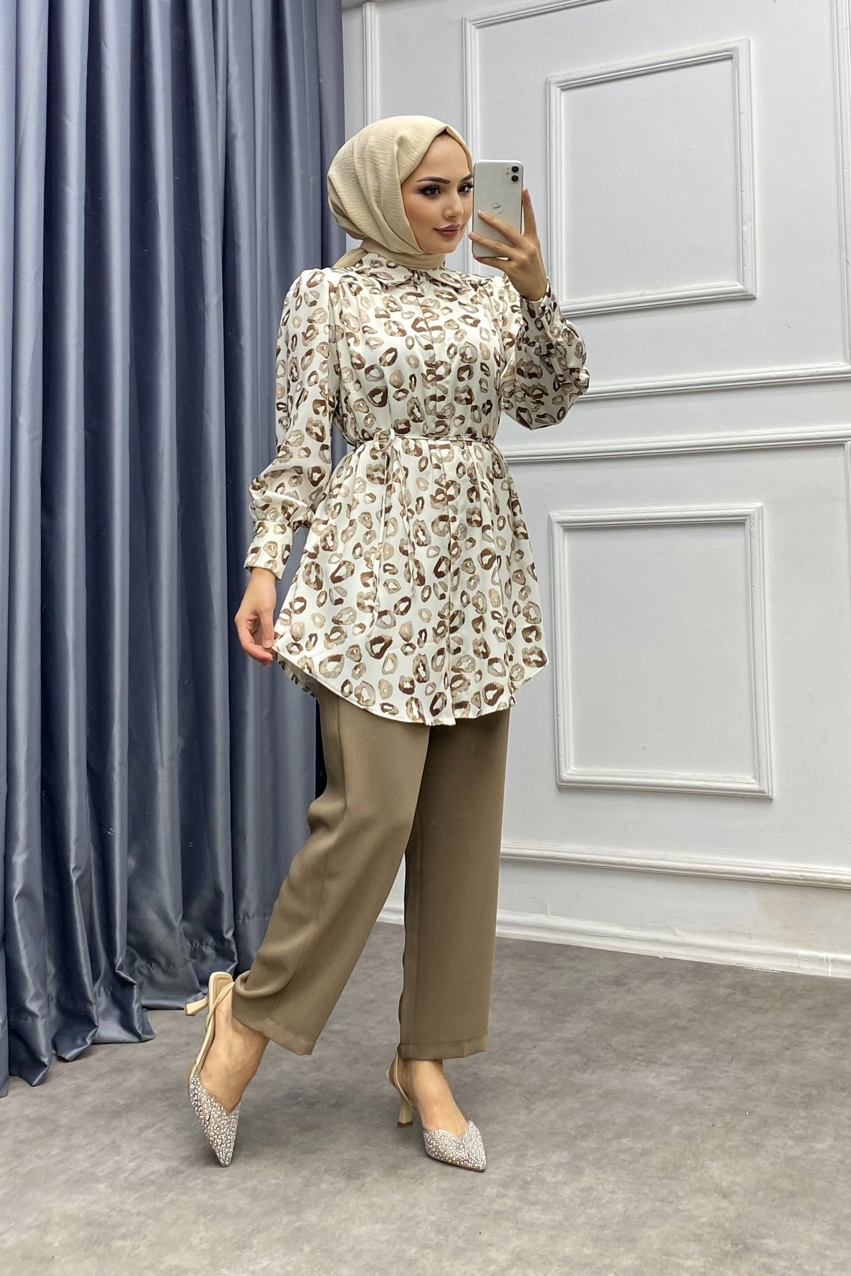 Leopar Desen Saten Takım Vizon
