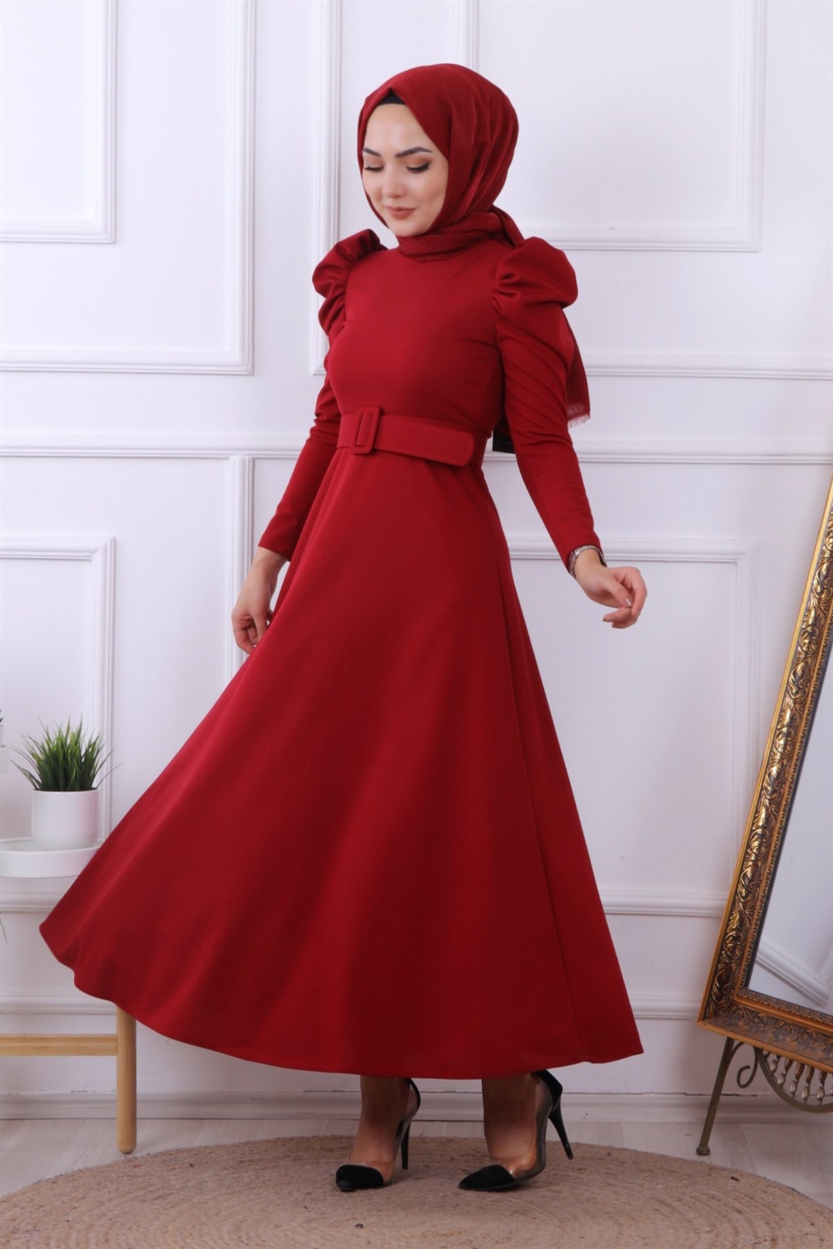 OMUZU DETAYLI ELBİSE BORDO