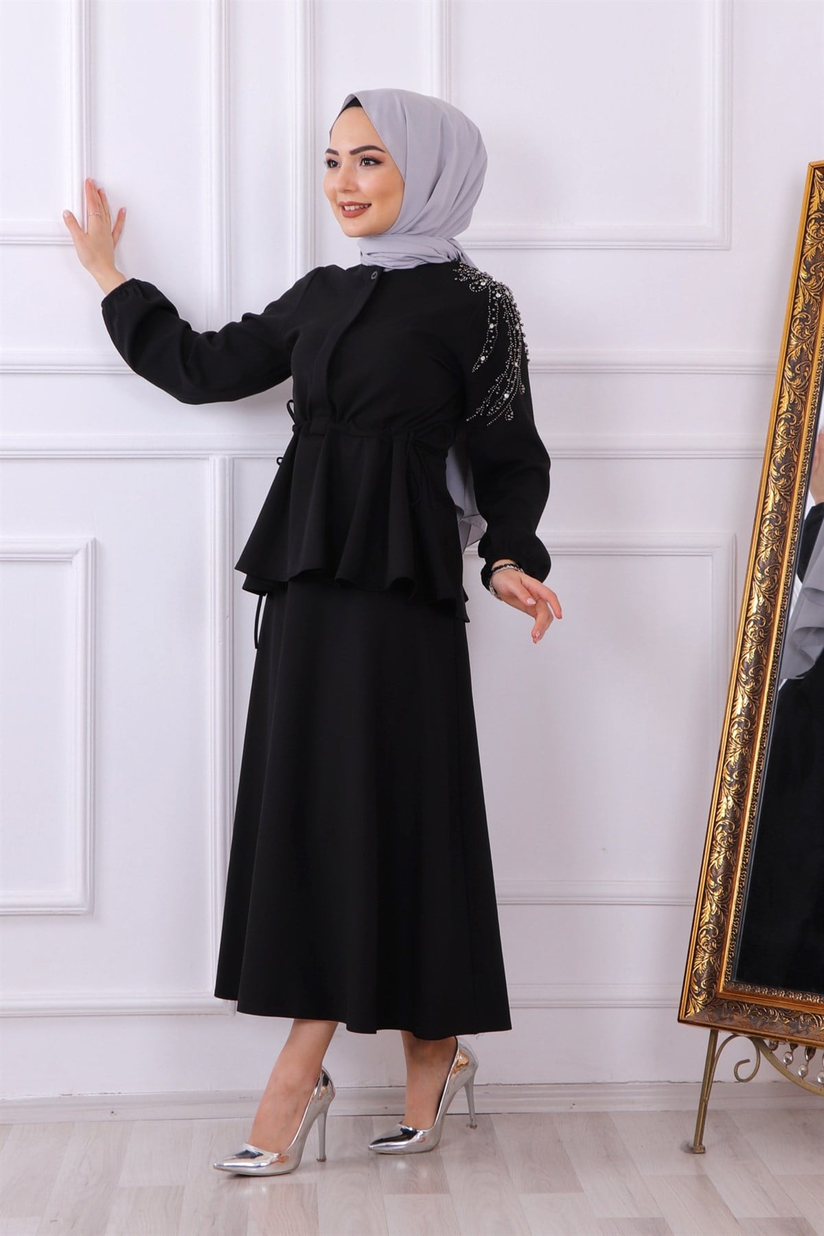 omuzu taşlı takım SİYAH
