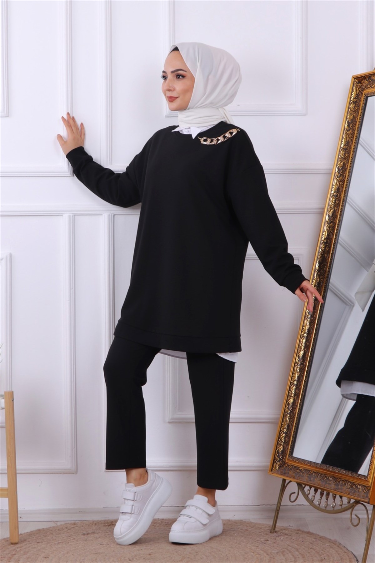 OMUZU ZİNCİR DETAYLI TAKIM SİYAH