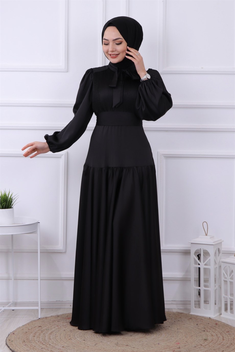 ÖNÜ DRAPELİ BALON KOL ELBİSE SİYAH