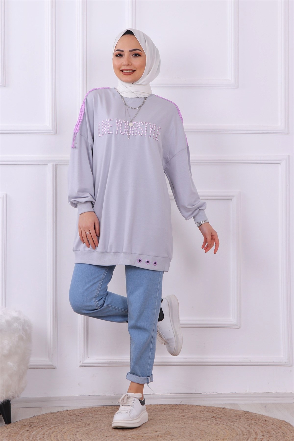 Önü live yourstyle yazılı sweat gri