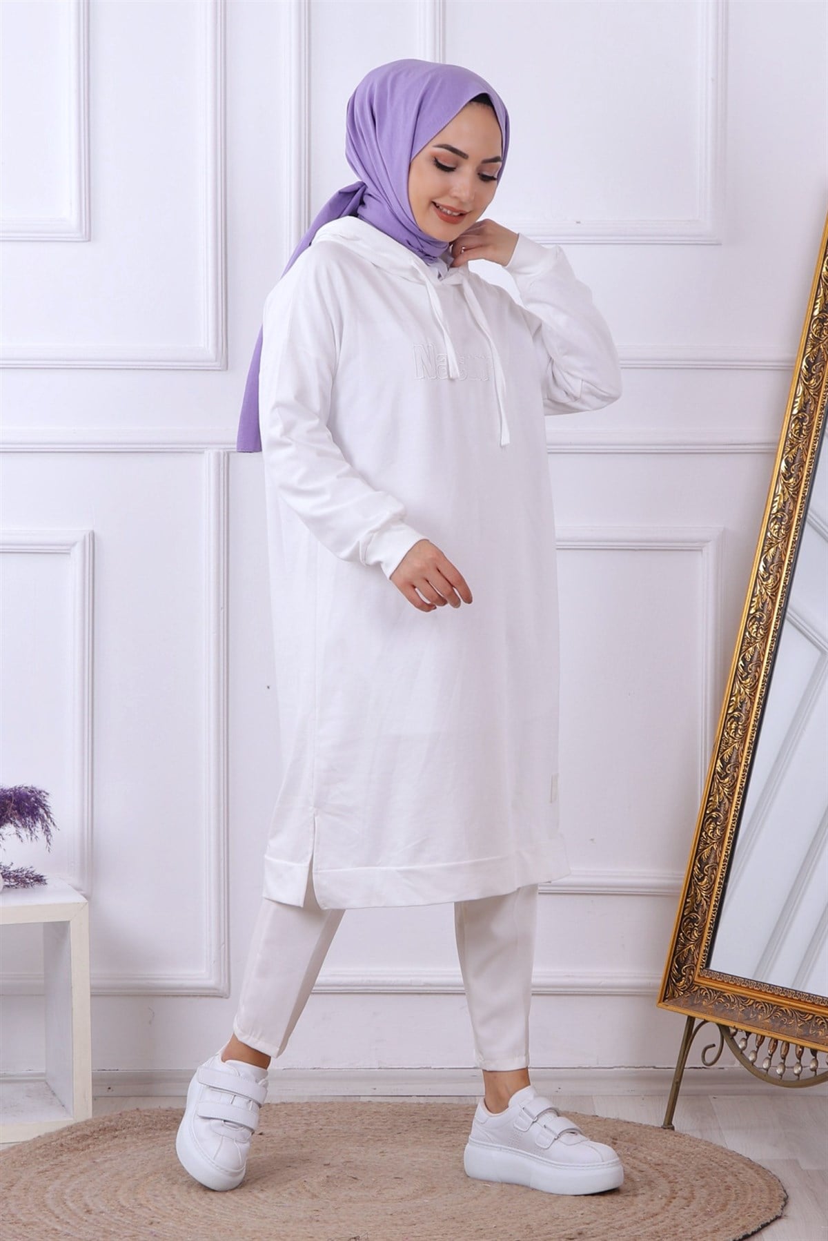 ÖNÜ NATURAL YAZILI SWEAT BEYAZ