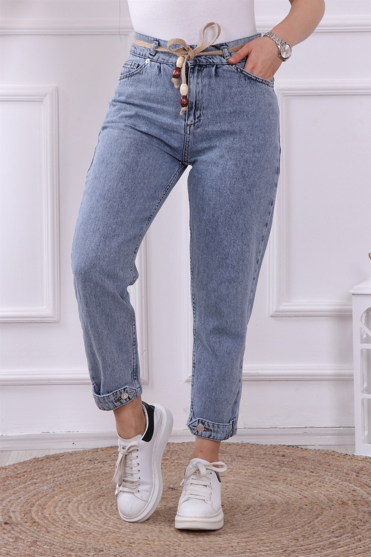 Paçası çıtçıtlı kot pantolon 