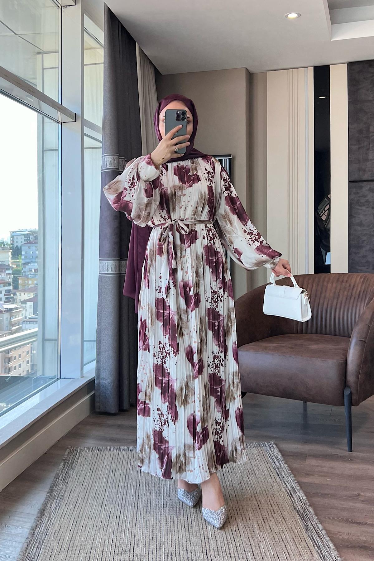 Pileli Desenli Saten Elbise Vişne Çürüğü -Beyaz