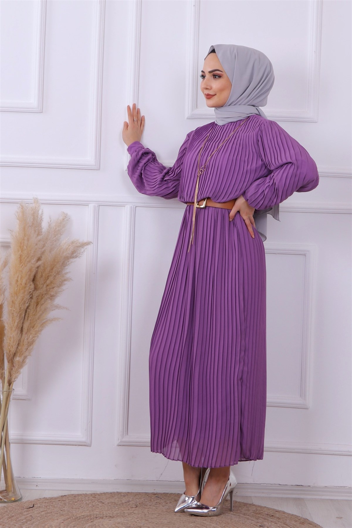 PLİSELİ KEMERLİ ELBİSE MOR