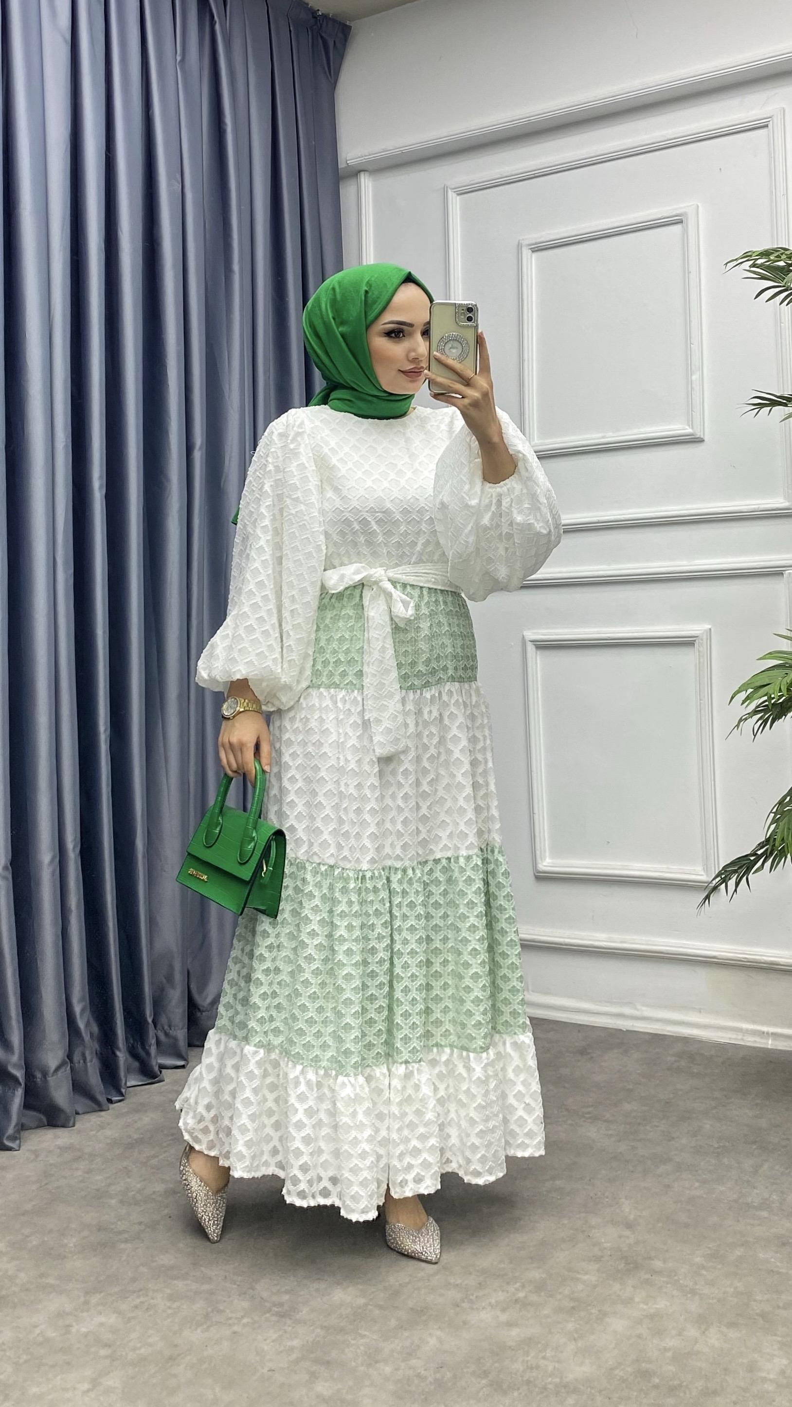 Renk geçişli elbise yeşil