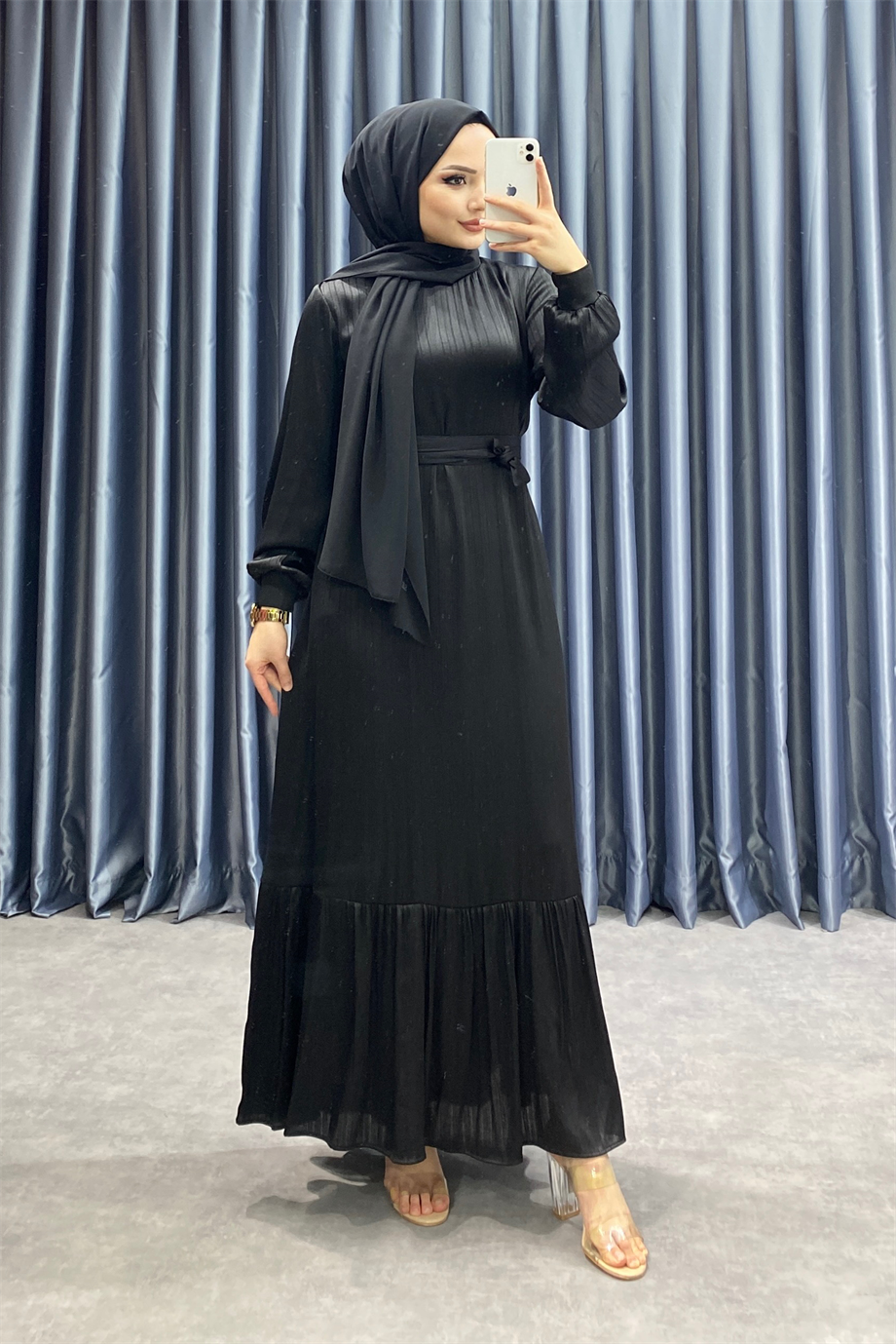 Saten elbise siyah