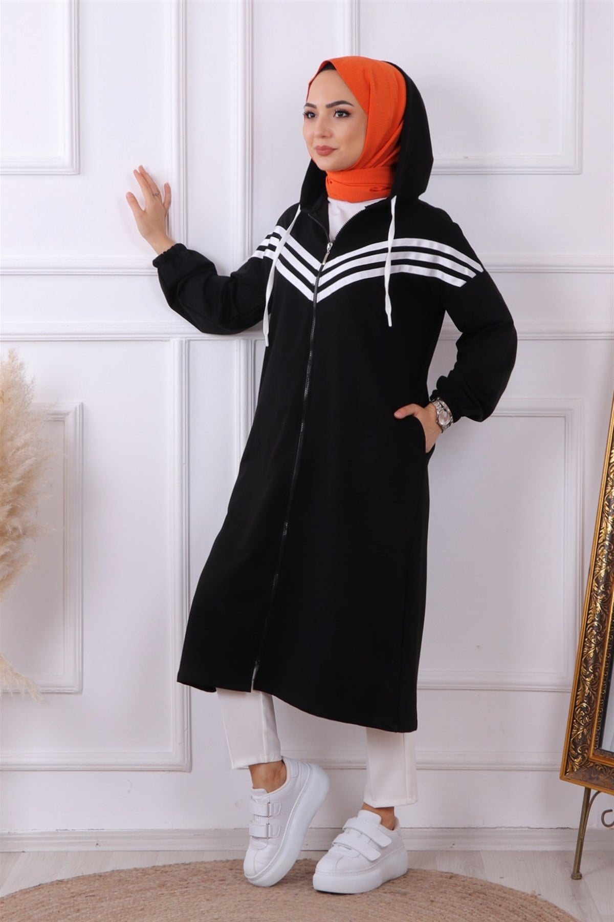 ŞERİTLİ KAPŞONLU KAP SİYAH