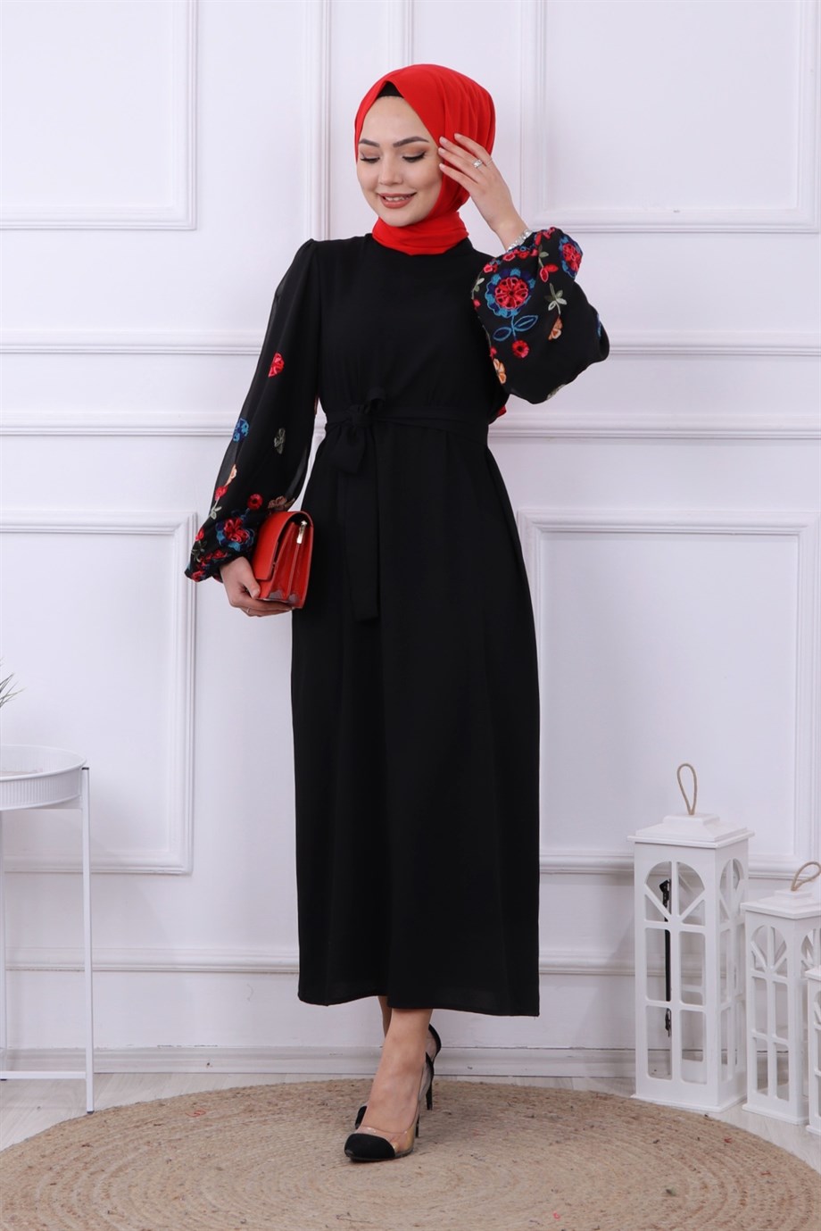 ŞİFON KOL ÇİCEK İŞLEMELİ  ELBİSE