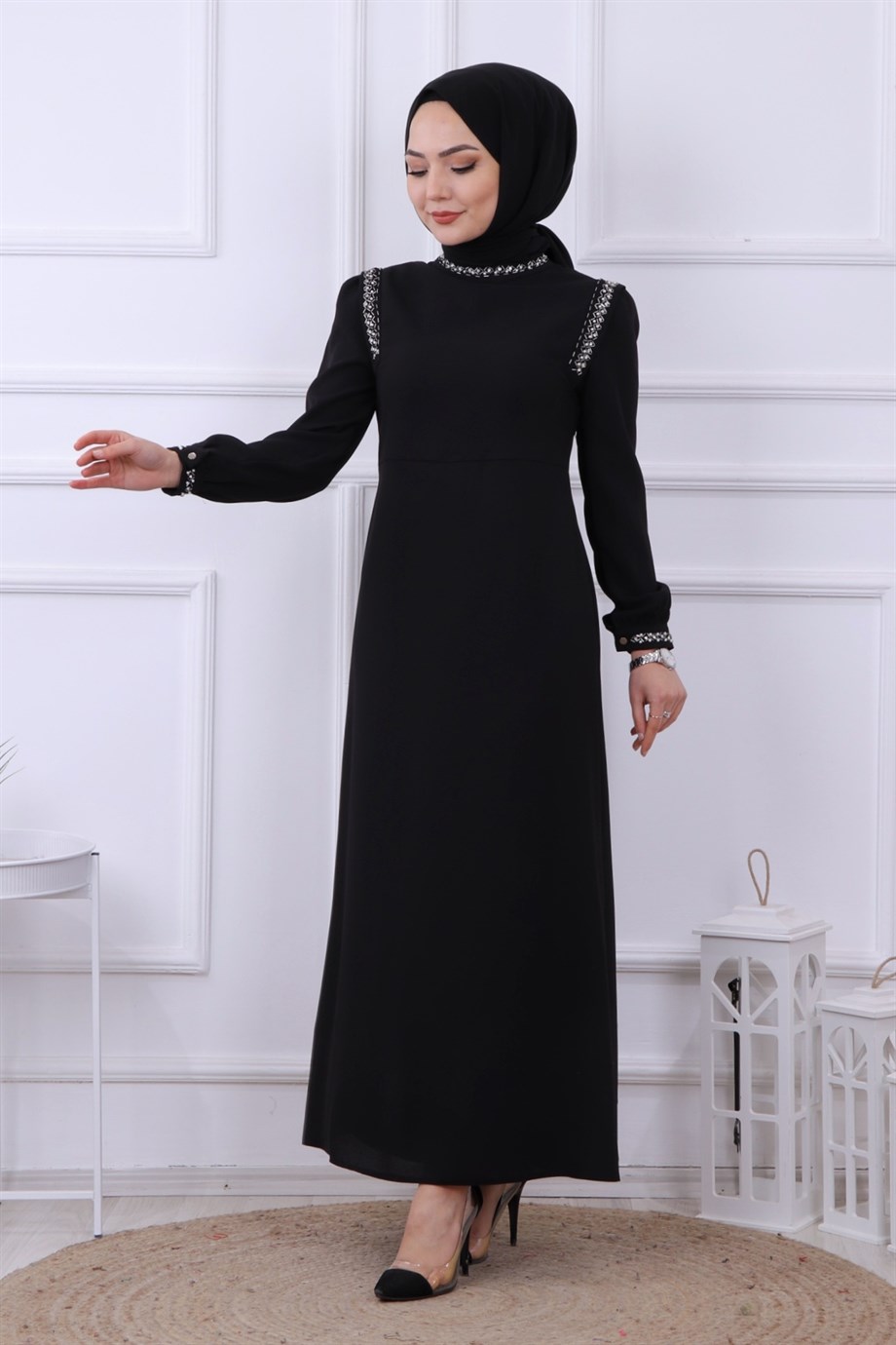 TAŞ DETAYLI ELBİSE SİYAH