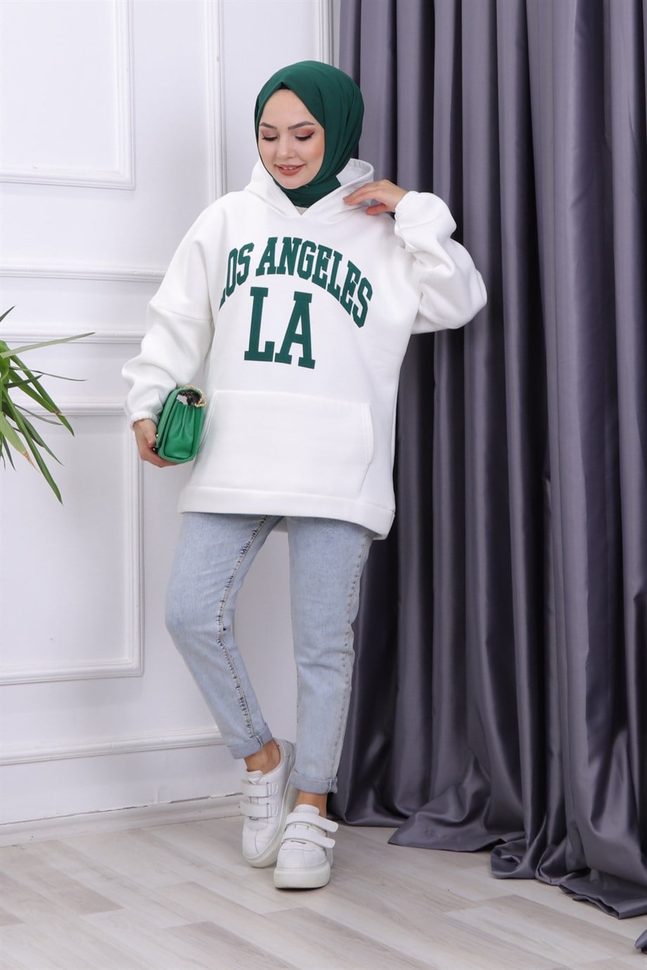 ÜÇ İPLİK KANGURU CEP SWEAT BEYAZ