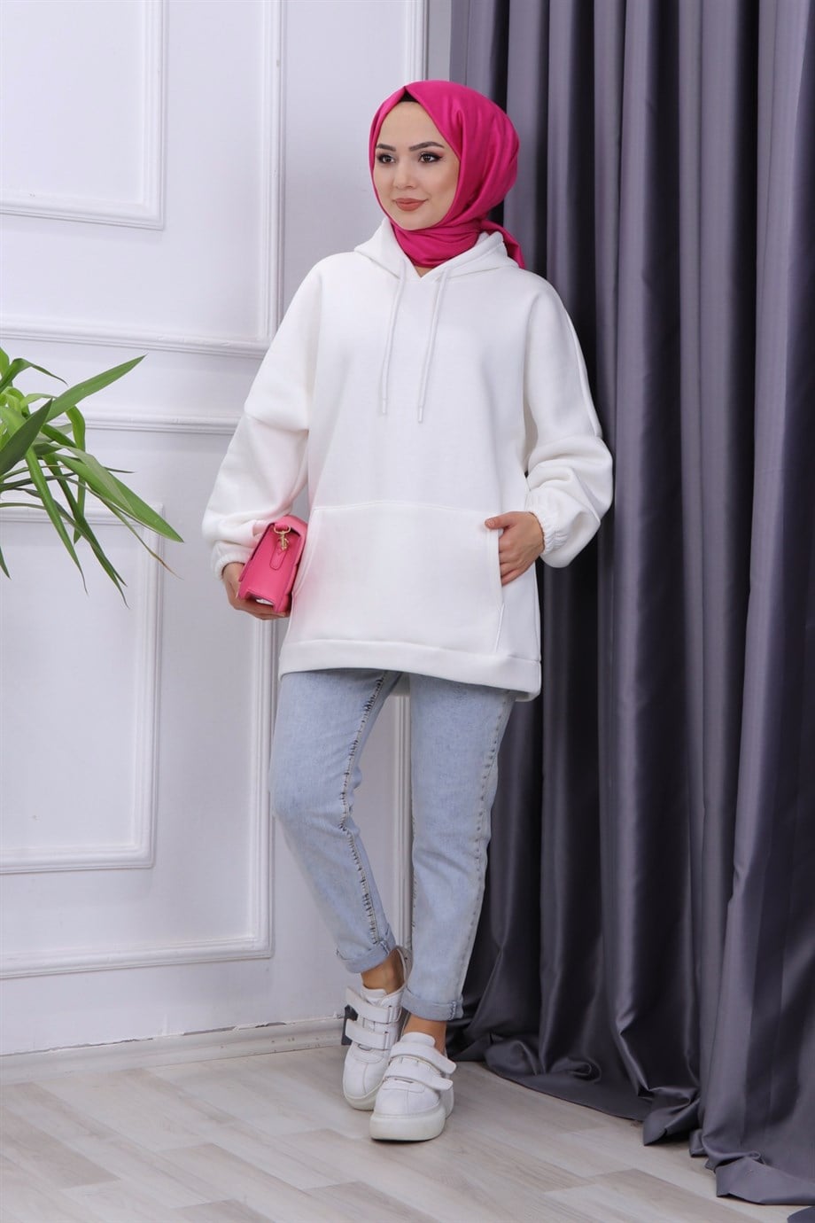 ÜÇ İPLİK KANGURU CEP SWEAT BEYAZ