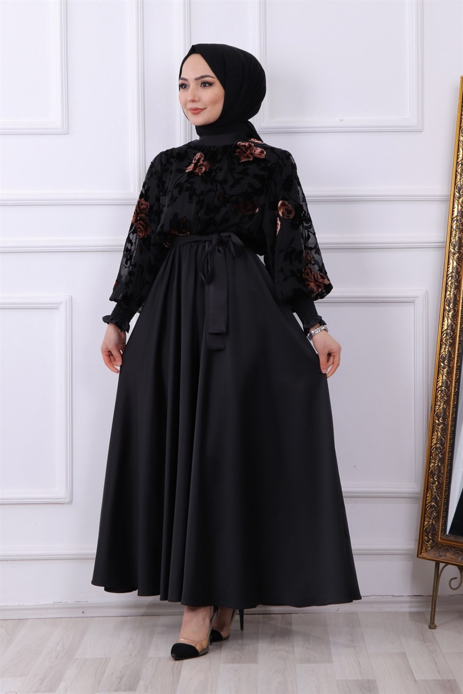 ÜZERİ İŞLEMELİ ABİYE BAKIR