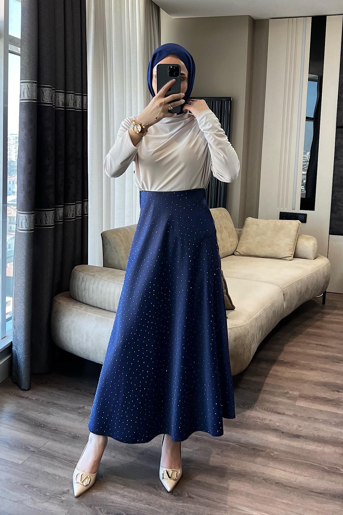 Üzeri taşlı Saten etek Lacivert 