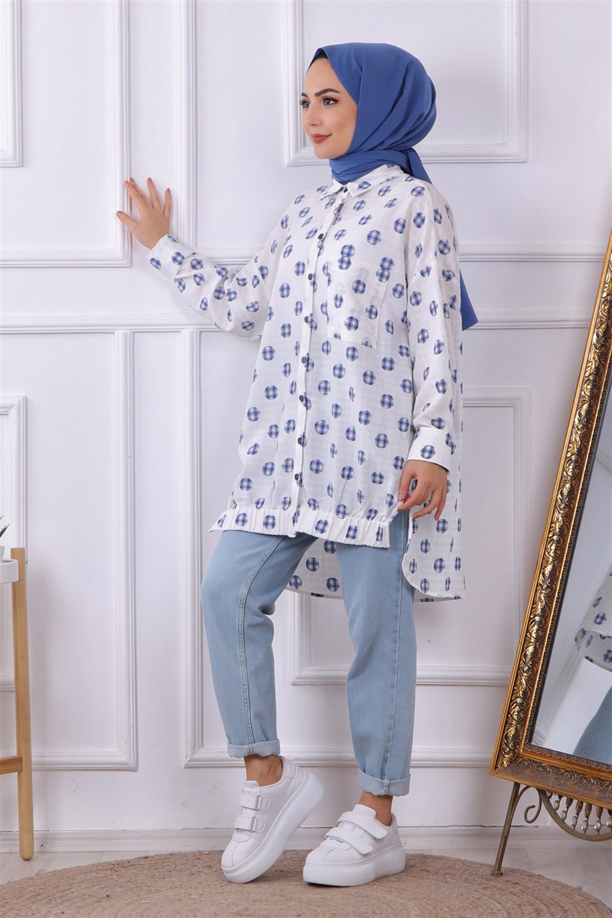ÜZERİ TOP DESENLİ TEK CEPLİ TUNİK LACİVERT