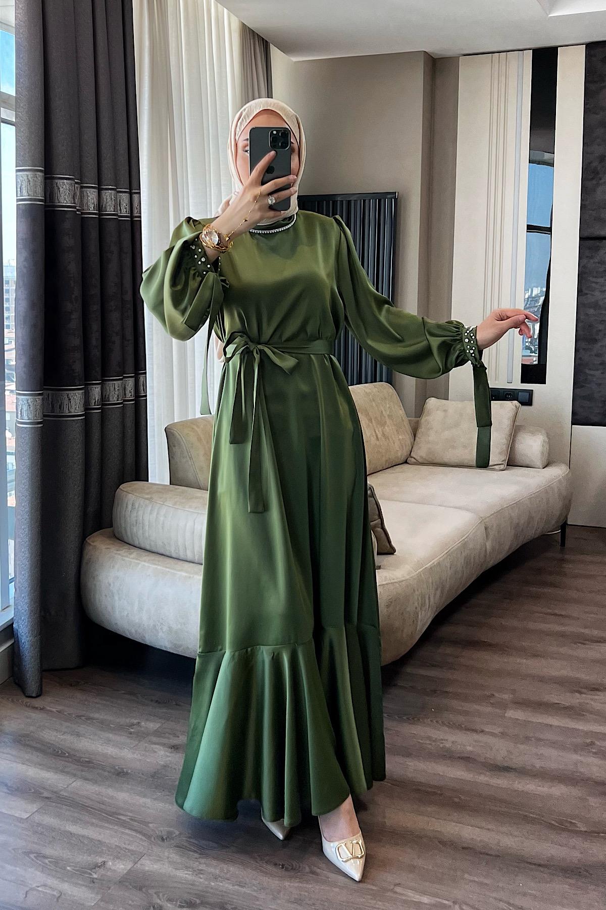 Yakası Ve Kolu Taşlı Saten Elbise Yeşil