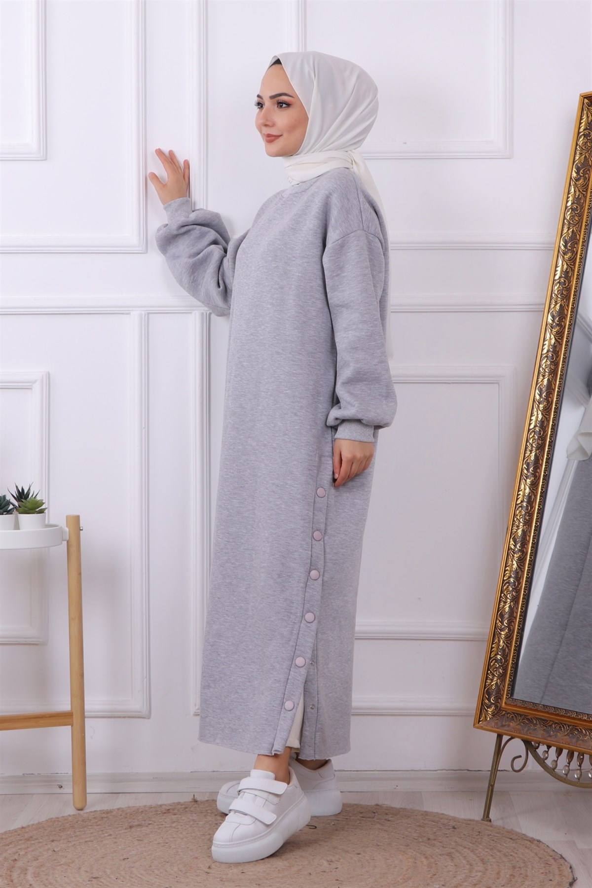 YANI ÇITÇITLI ELBİSE GRİ