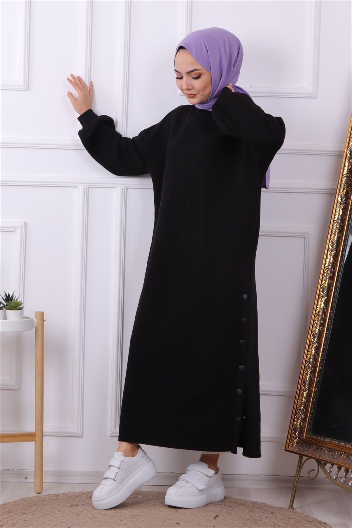 YANI ÇITÇITLI ELBİSE SİYAH